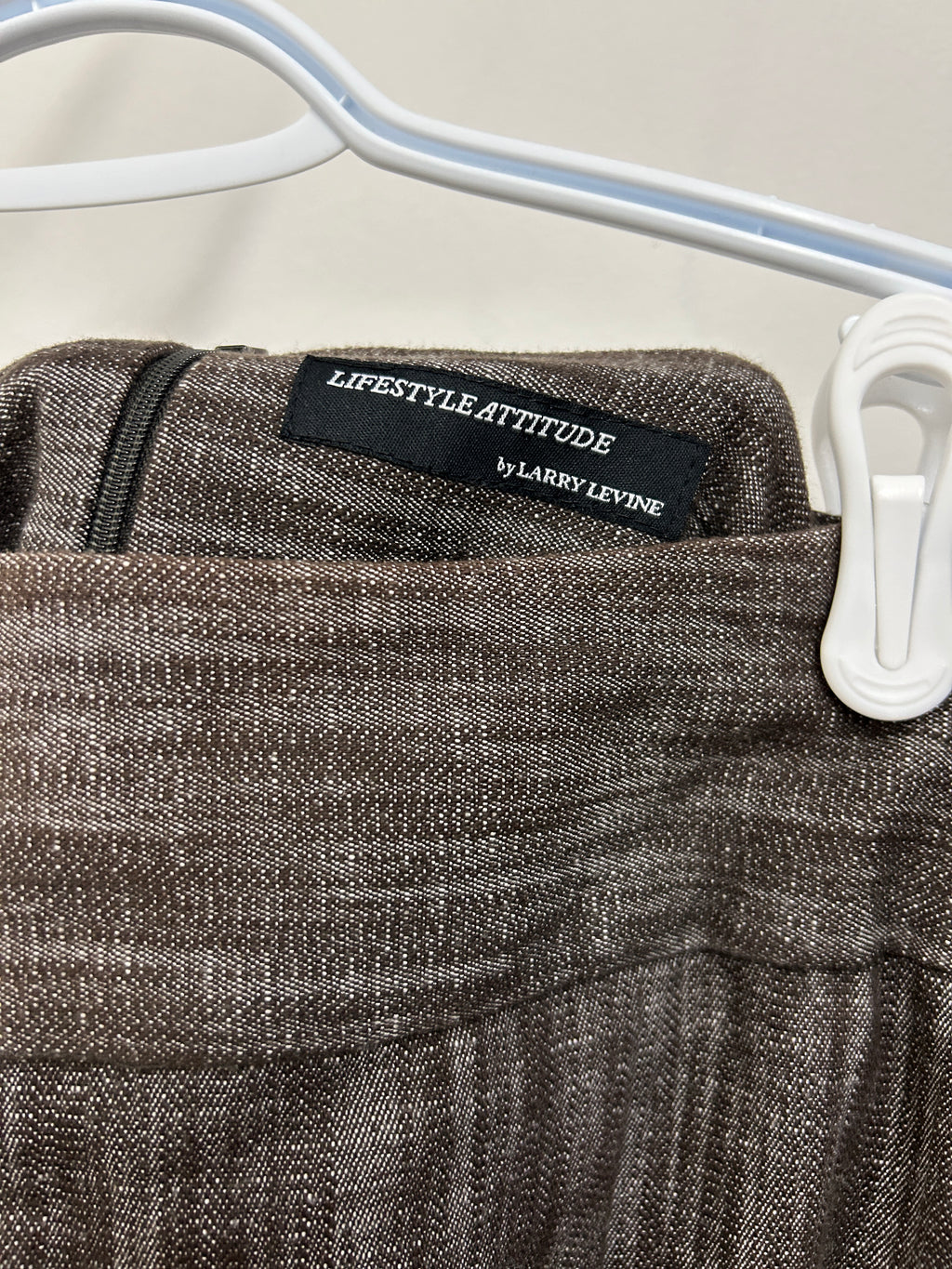 Jupe droite brun texturé — Lifestyle Attitude de Larry Levine