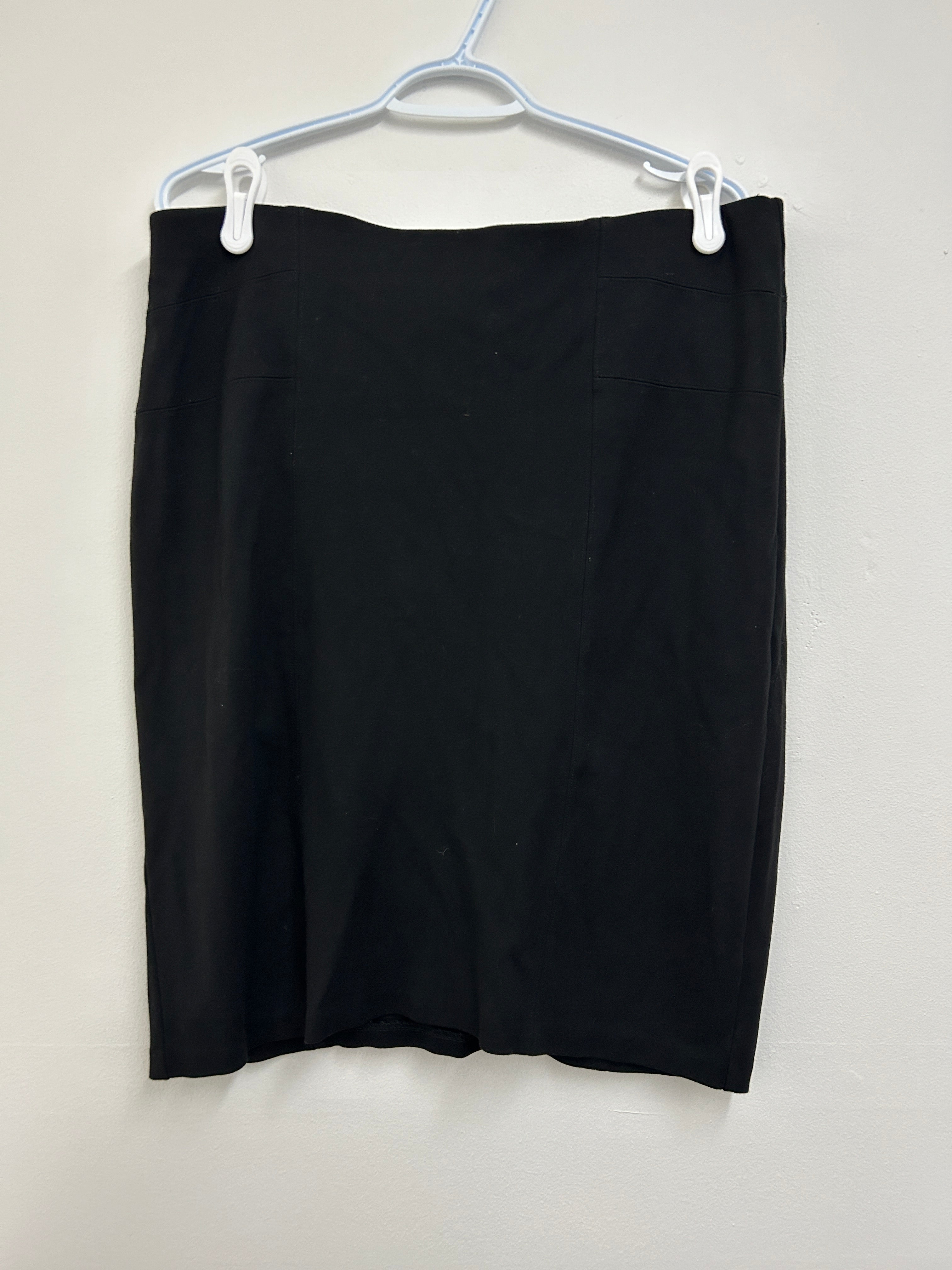 Jupe droite noire extensible