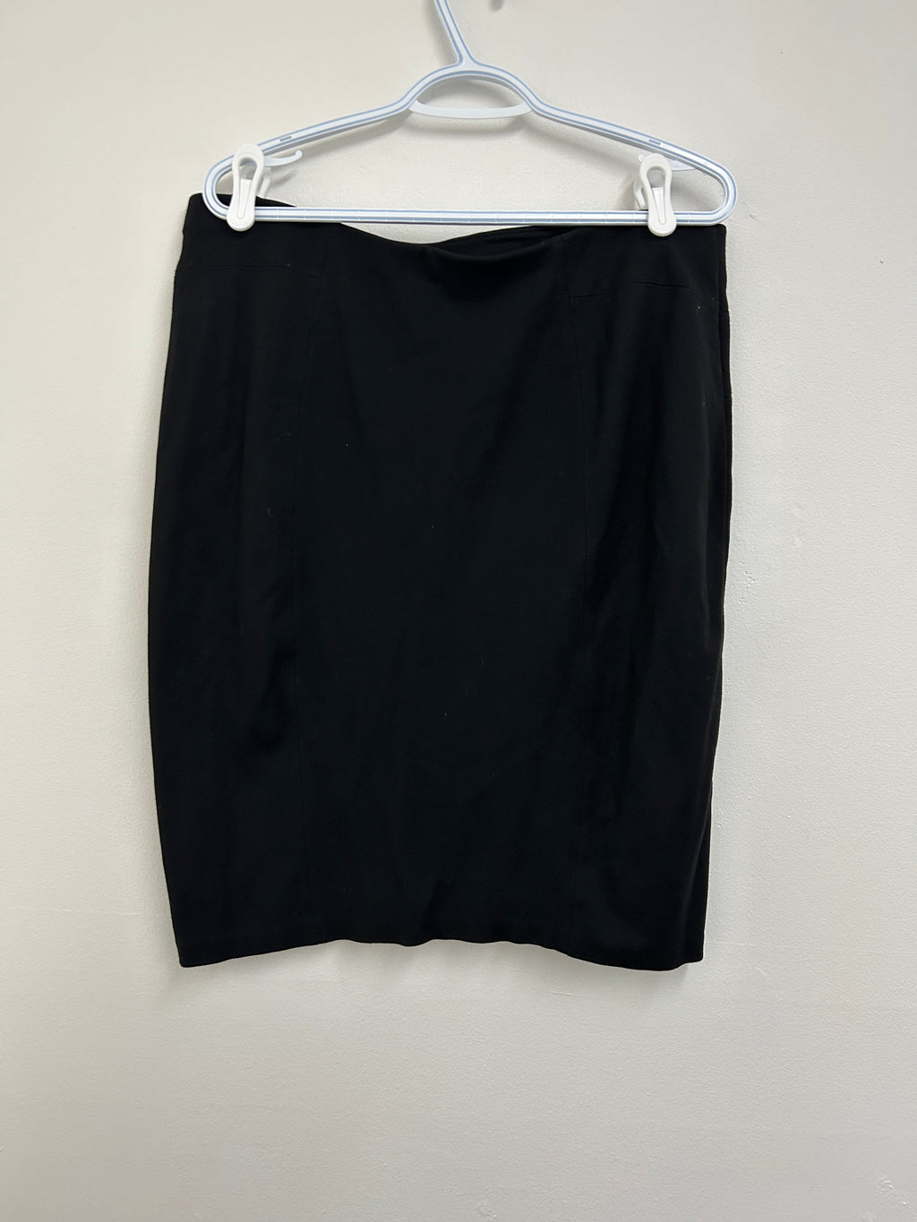 Jupe droite noire extensible