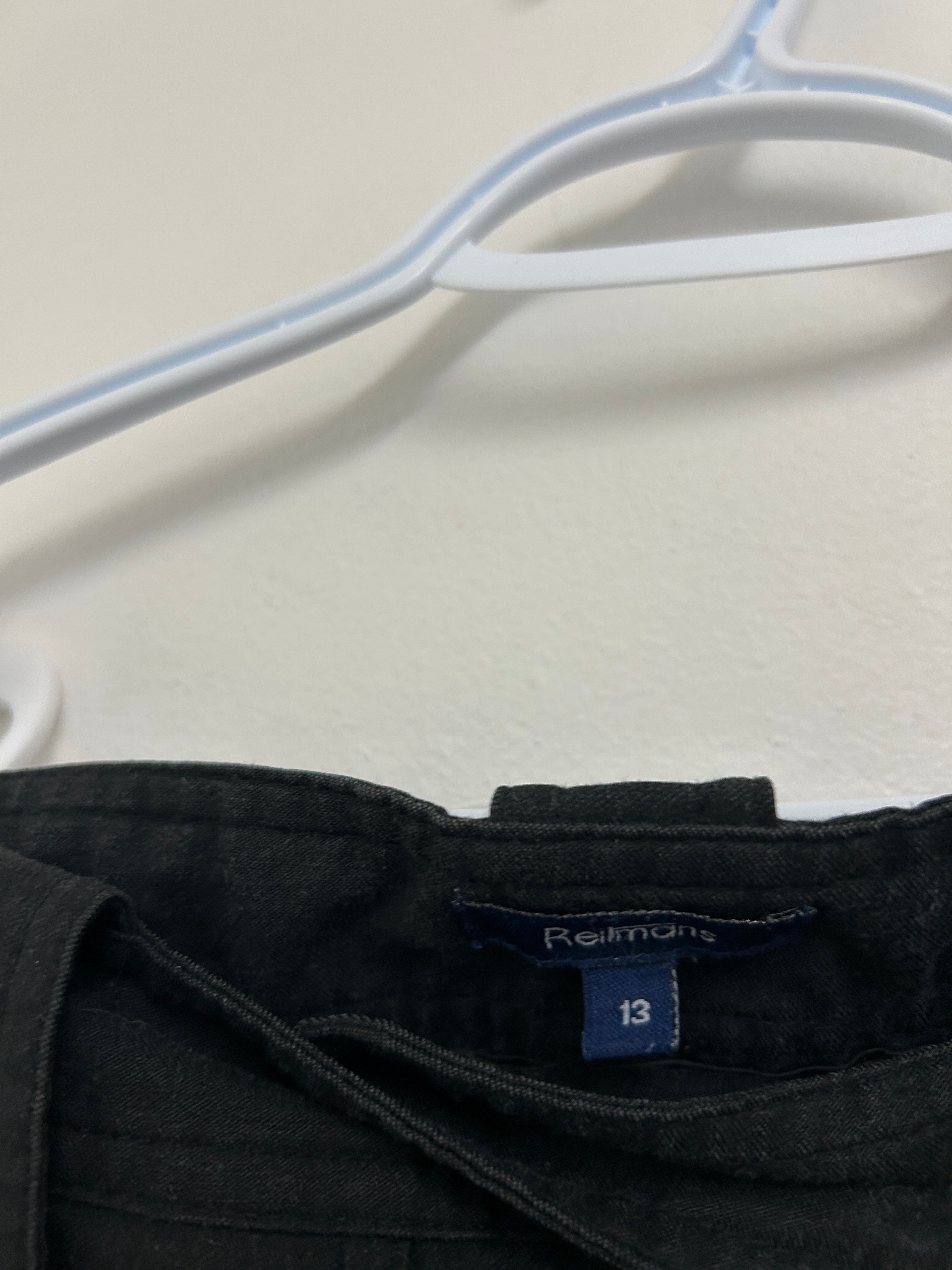 Jupe droite gris foncé — Reitmans