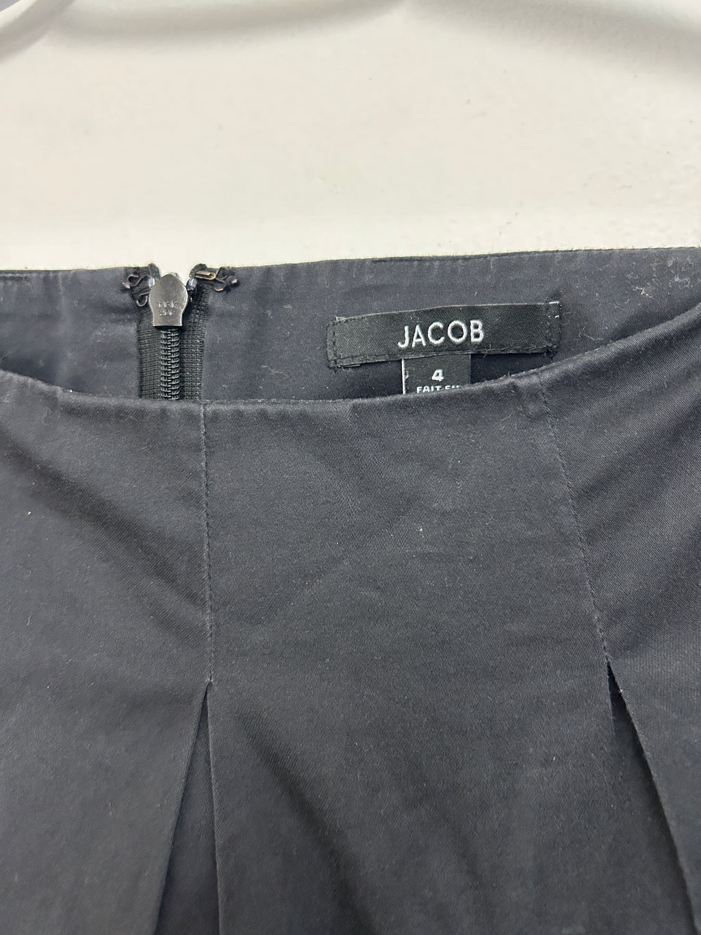 Jupe noire à poches — JACOB