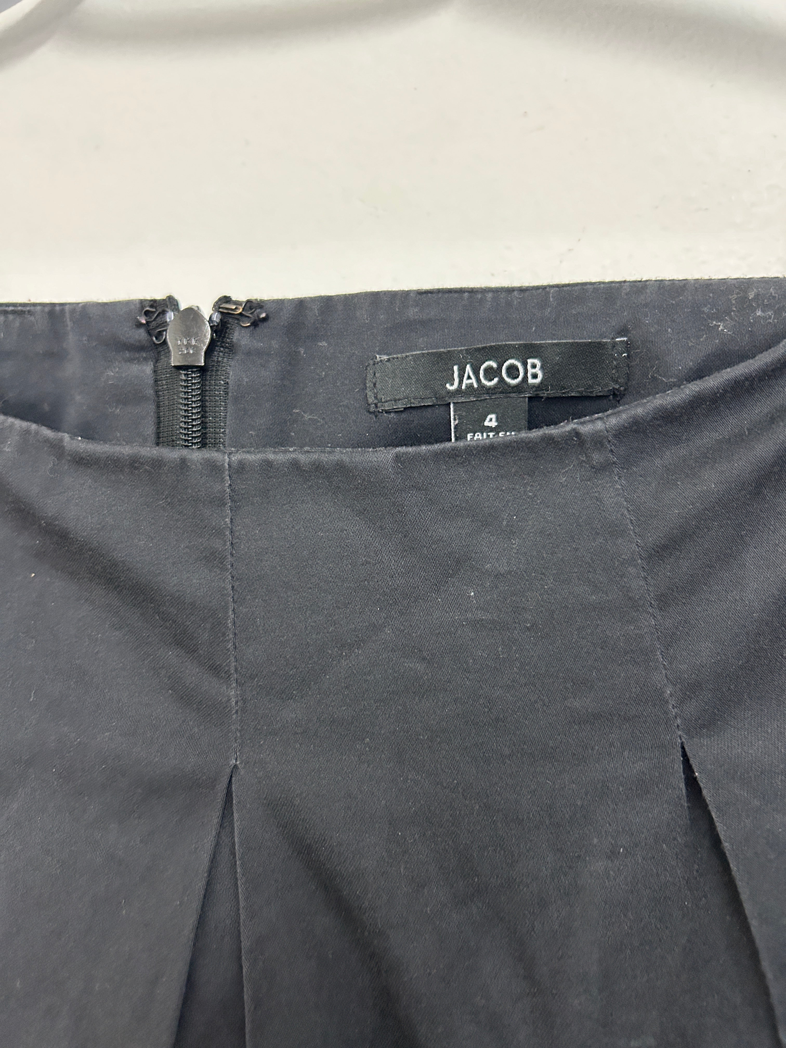 Jupe noire à poches — JACOB