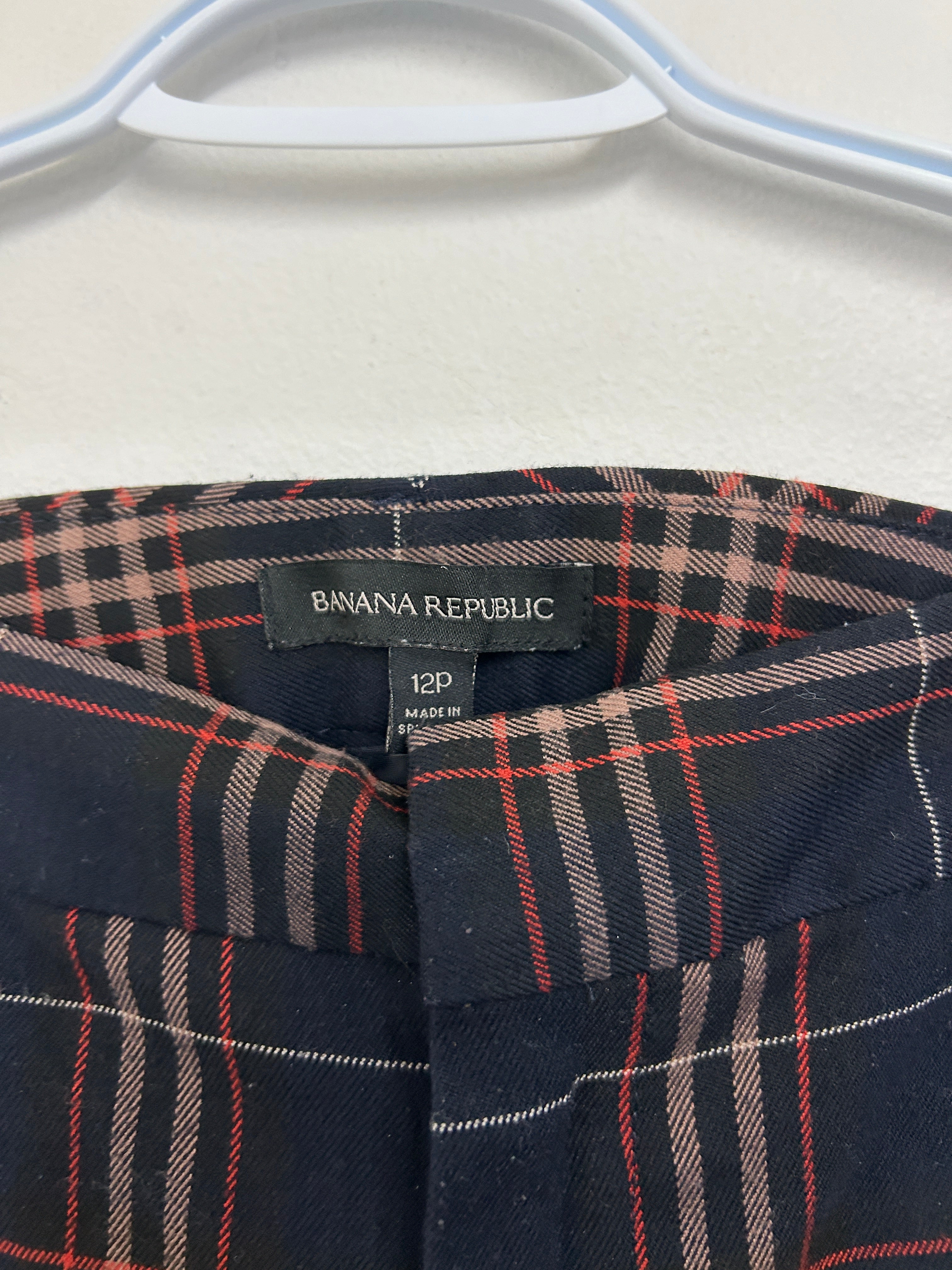 Pantalon à carreaux marine — Banana Republic