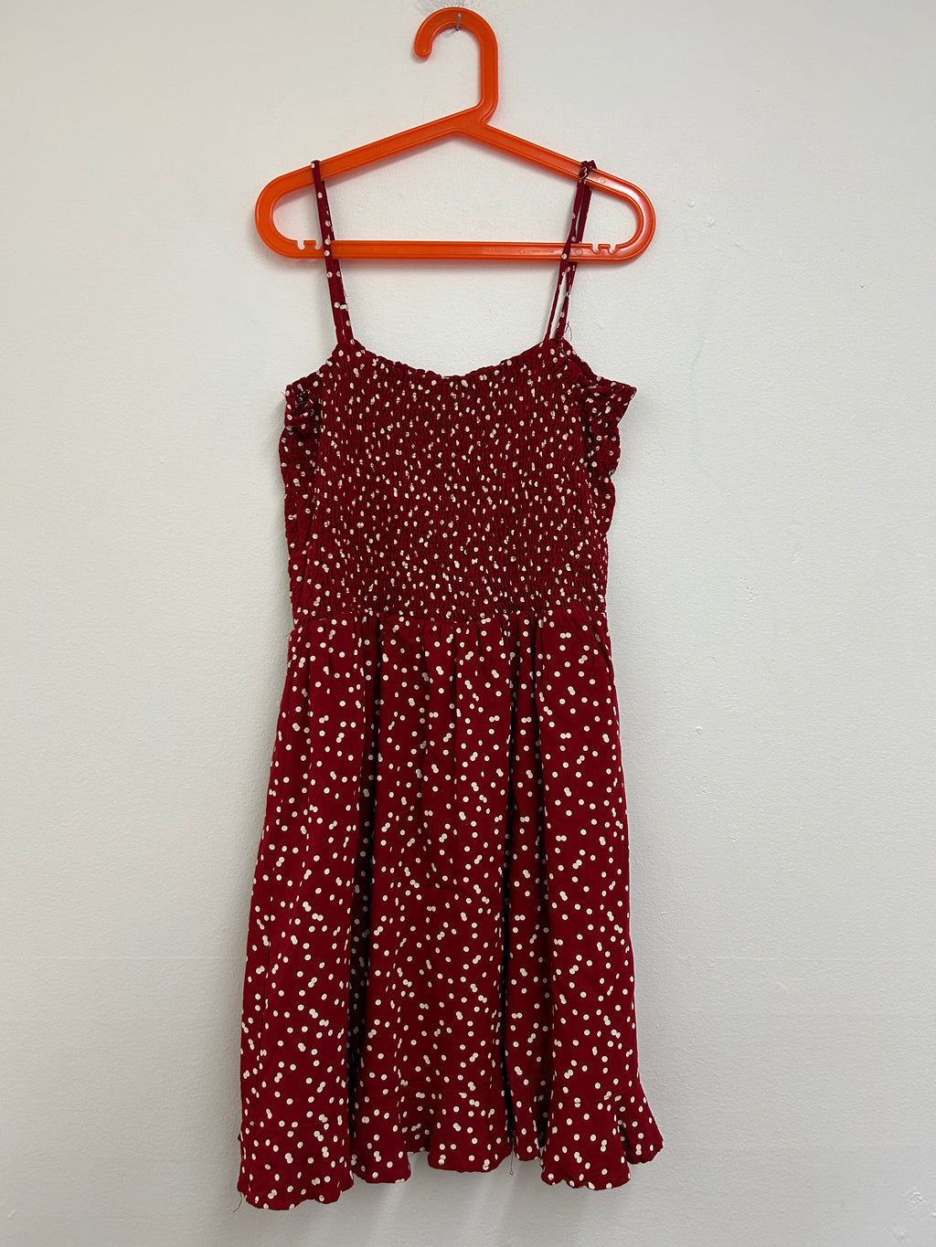 Robe rouge à pois blancs — Twik