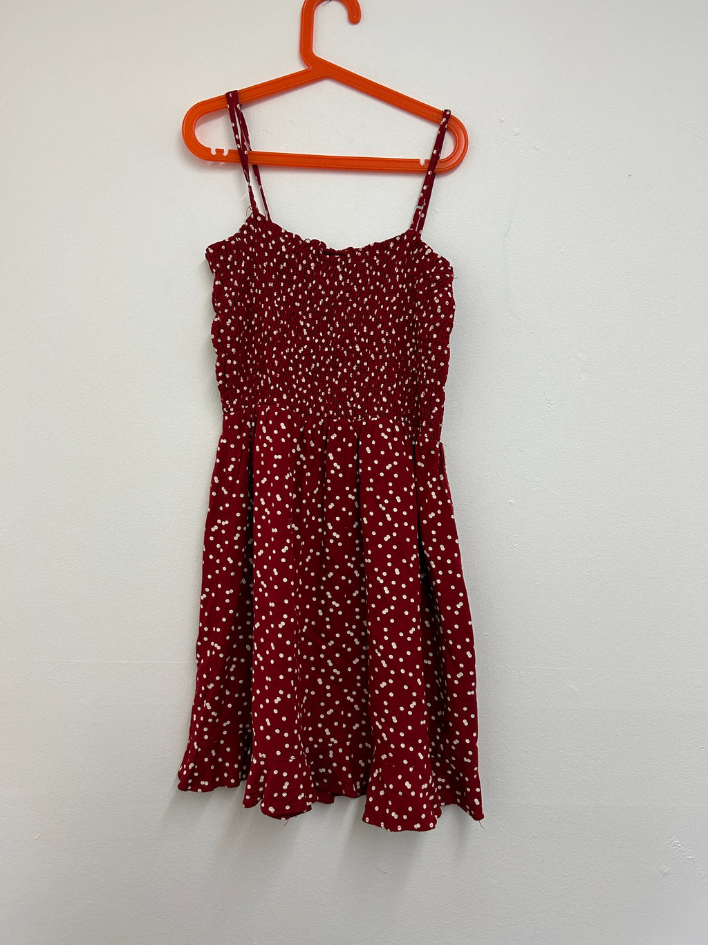 Robe rouge à pois blancs — Twik
