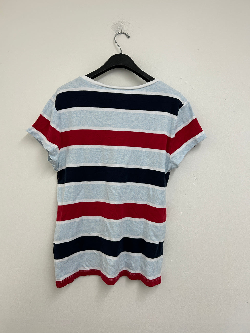 T-shirt à rayures rouge, bleu et blanc — Tommy Hilfiger