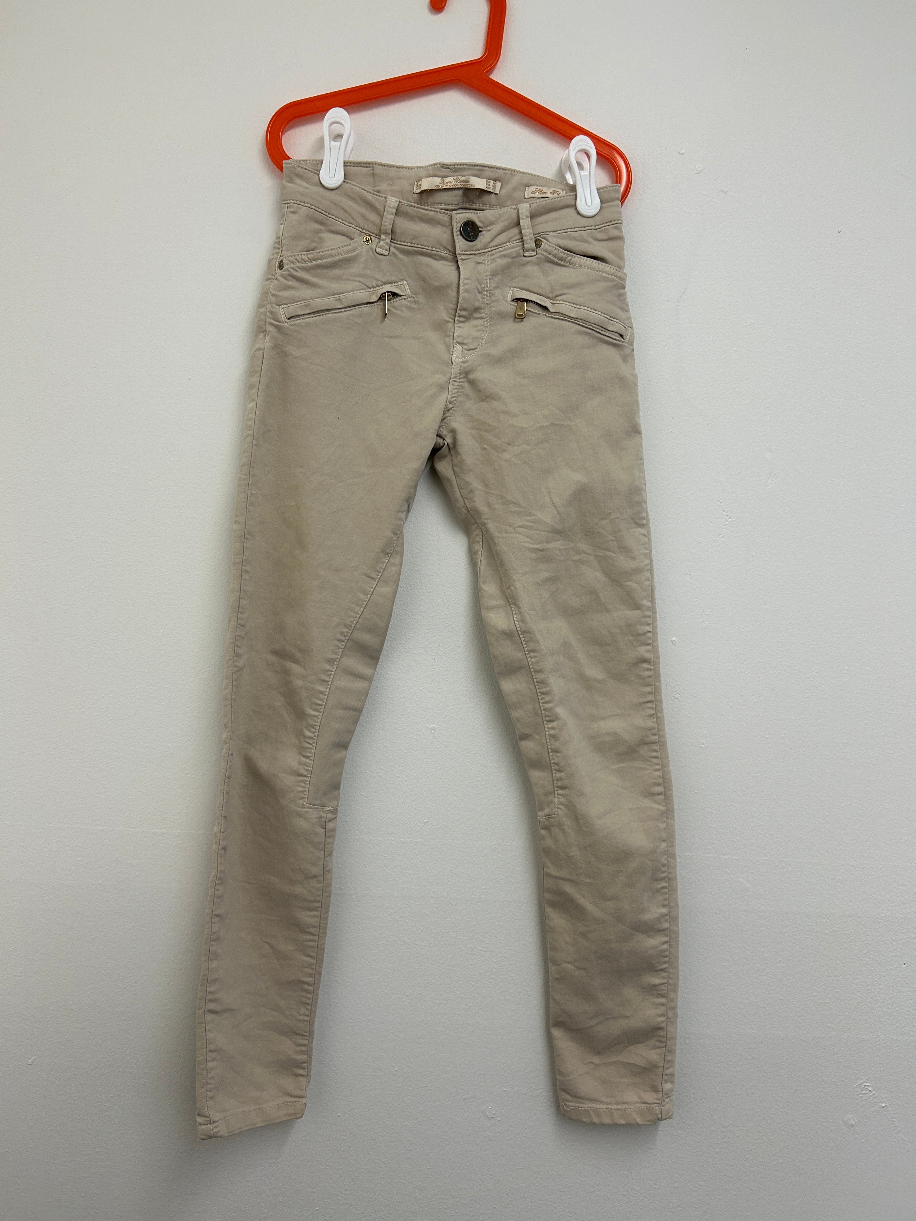 Pantalon beige ajusté avec zips dorés — Leana Women