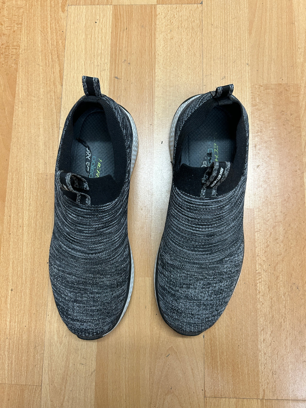 Espadrilles sans lacets grises — Skechers