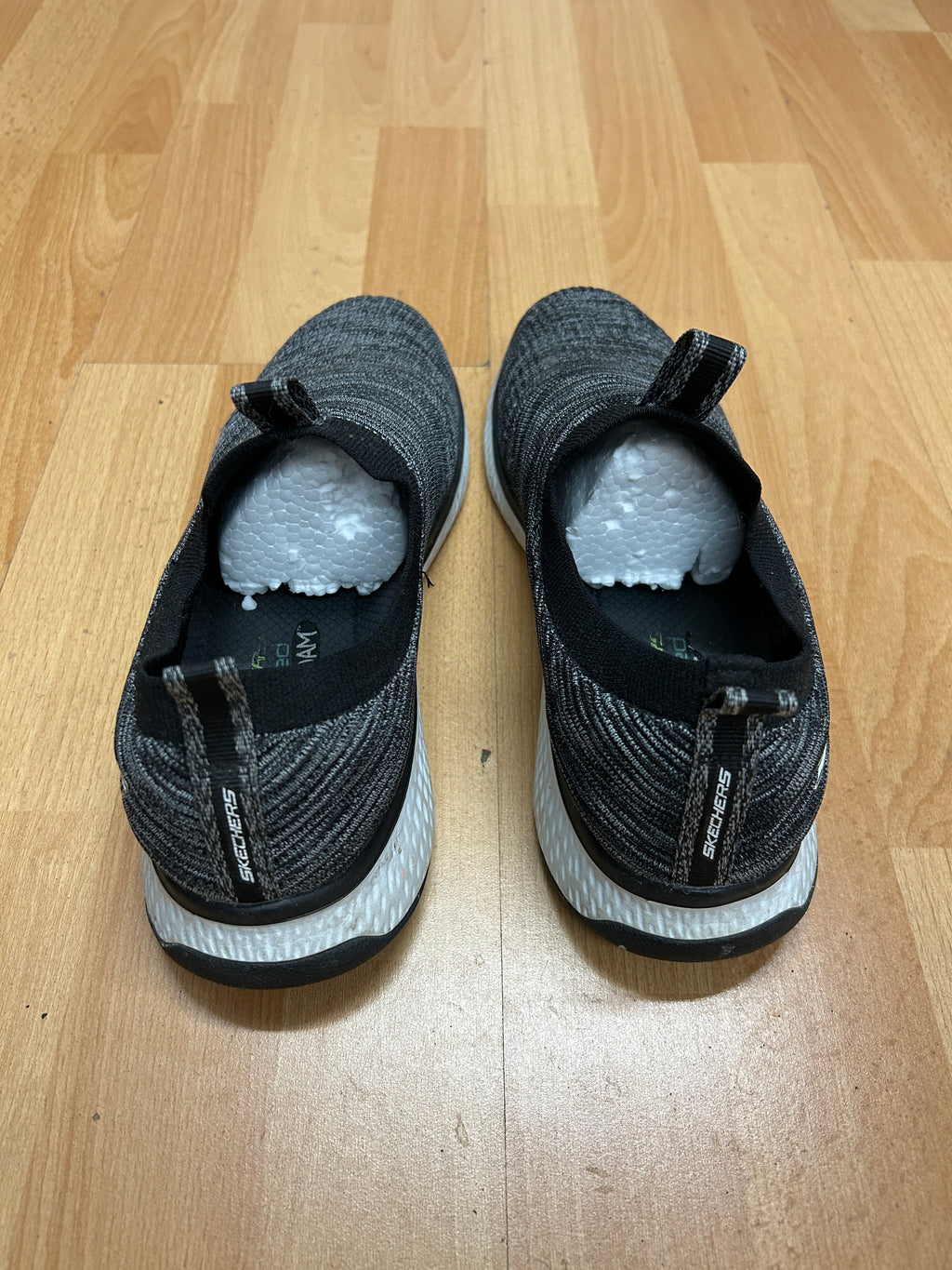 Espadrilles sans lacets grises — Skechers