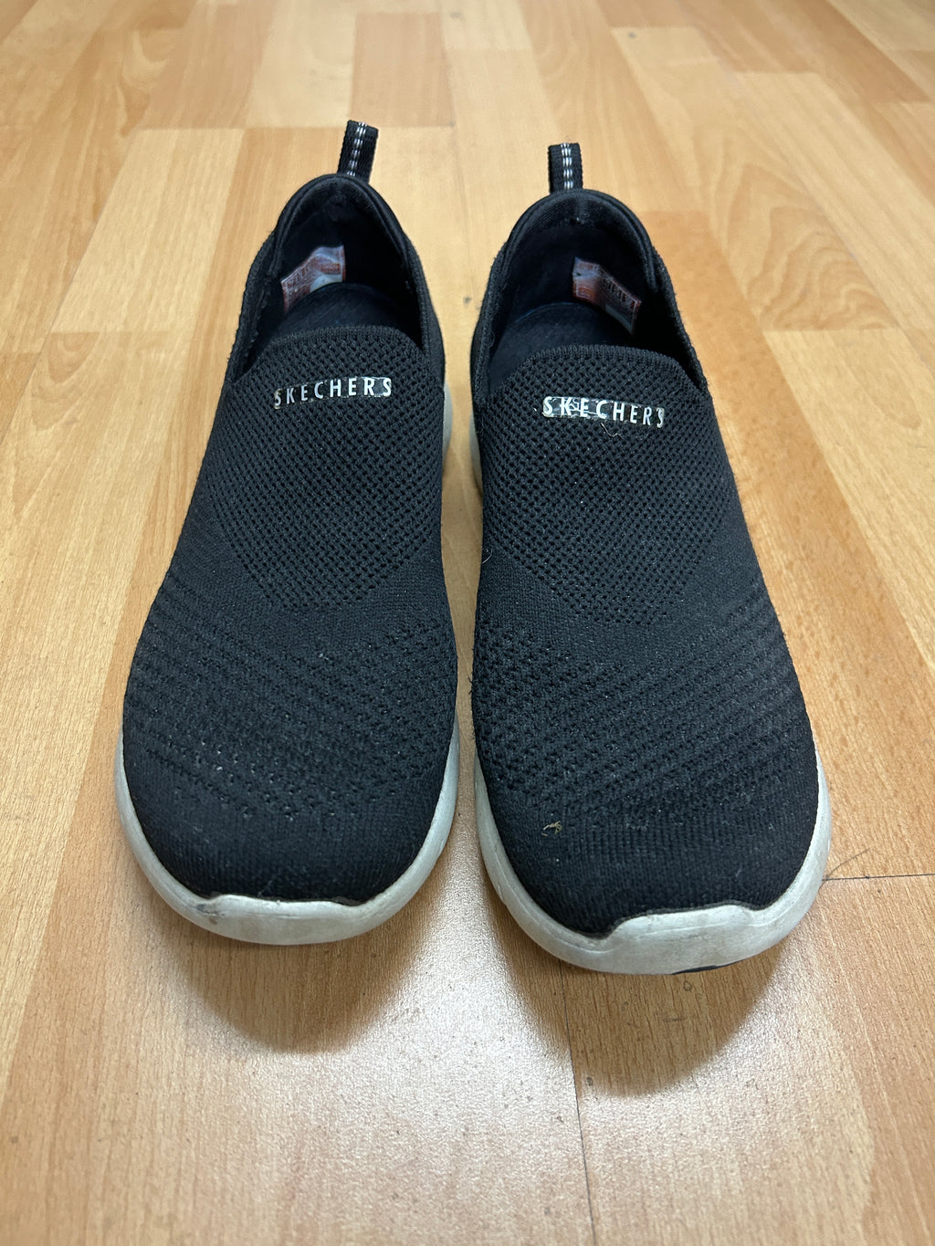 Espadrilles noires sans lacets — Skechers