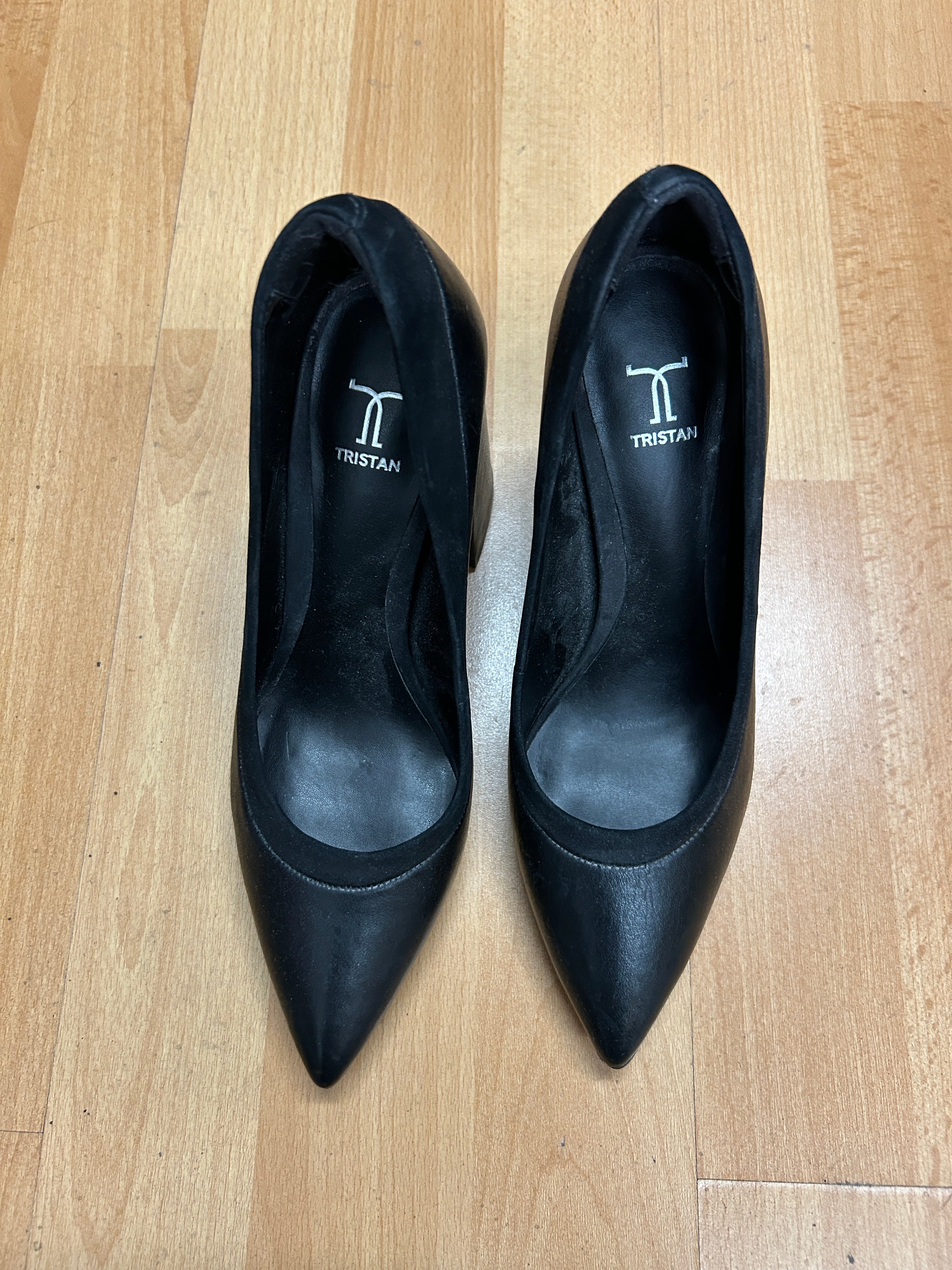 Escarpins noirs à bout pointu — Tristan