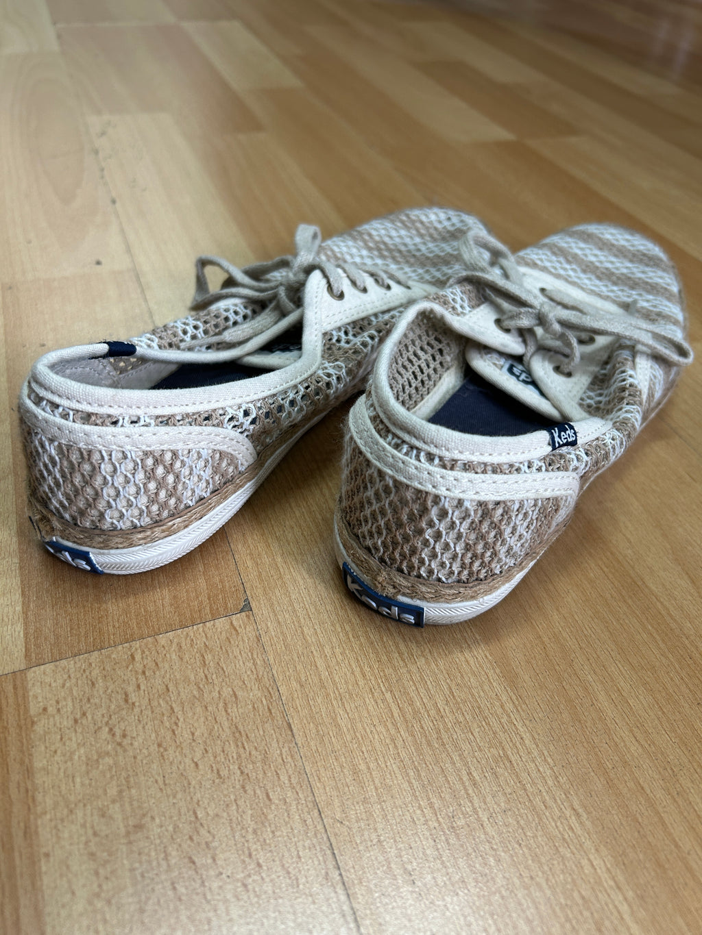 Espadrilles en maille beige — Keds