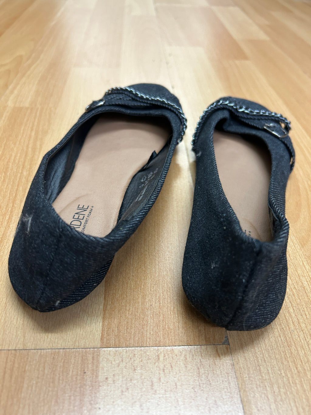 Ballerines noires à chaînes et boucles — Ardene