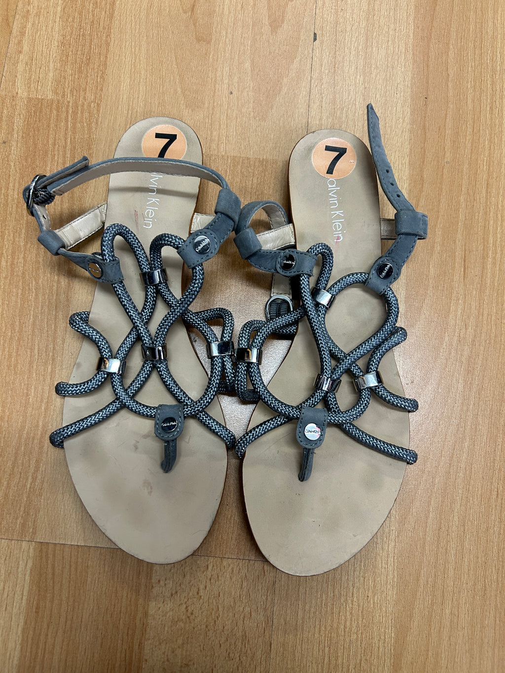 Sandales à cordons entrelacés — Calvin Klein