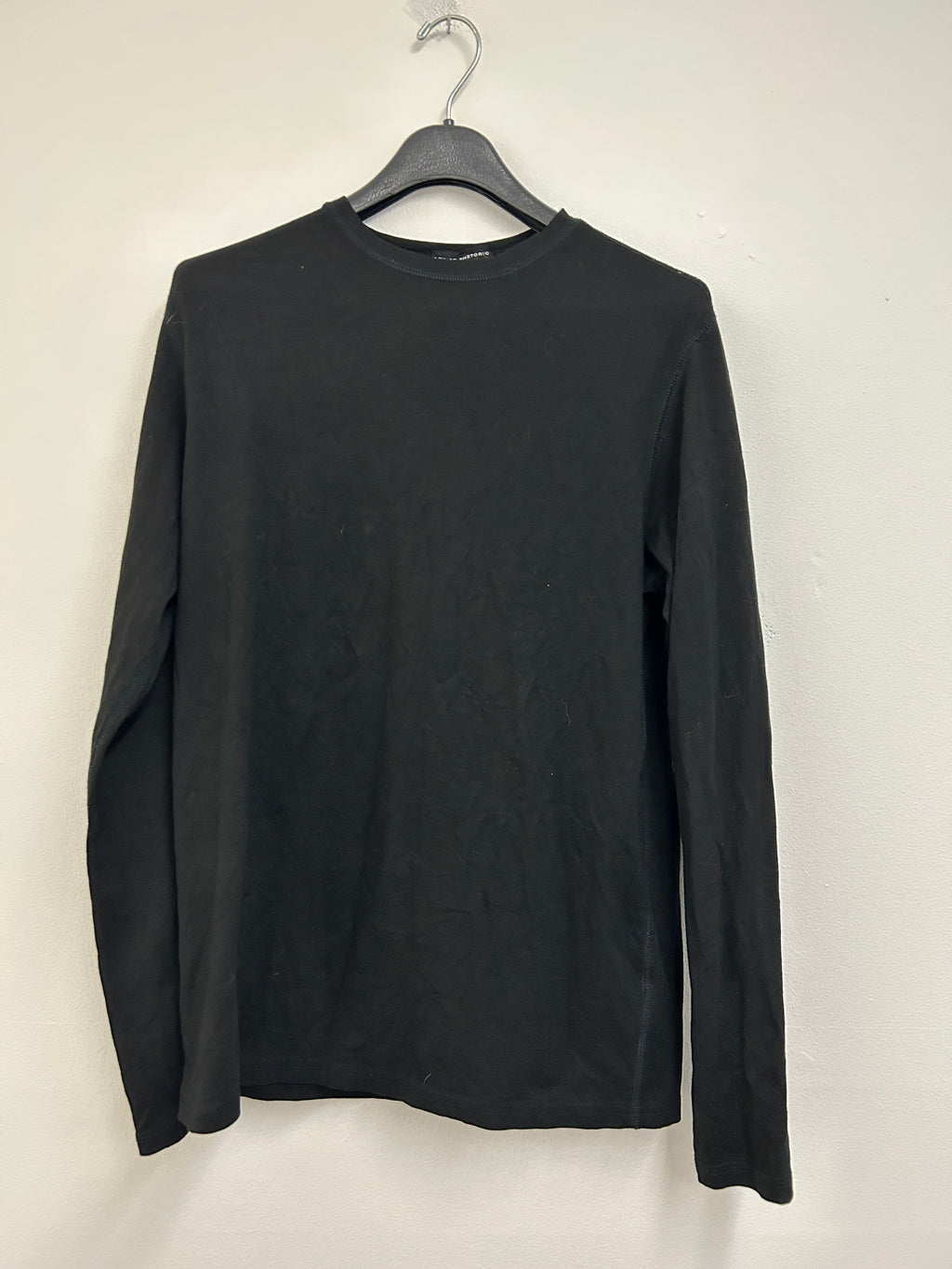 chandail-noir-a-manches-longues-art-of-rhetoric