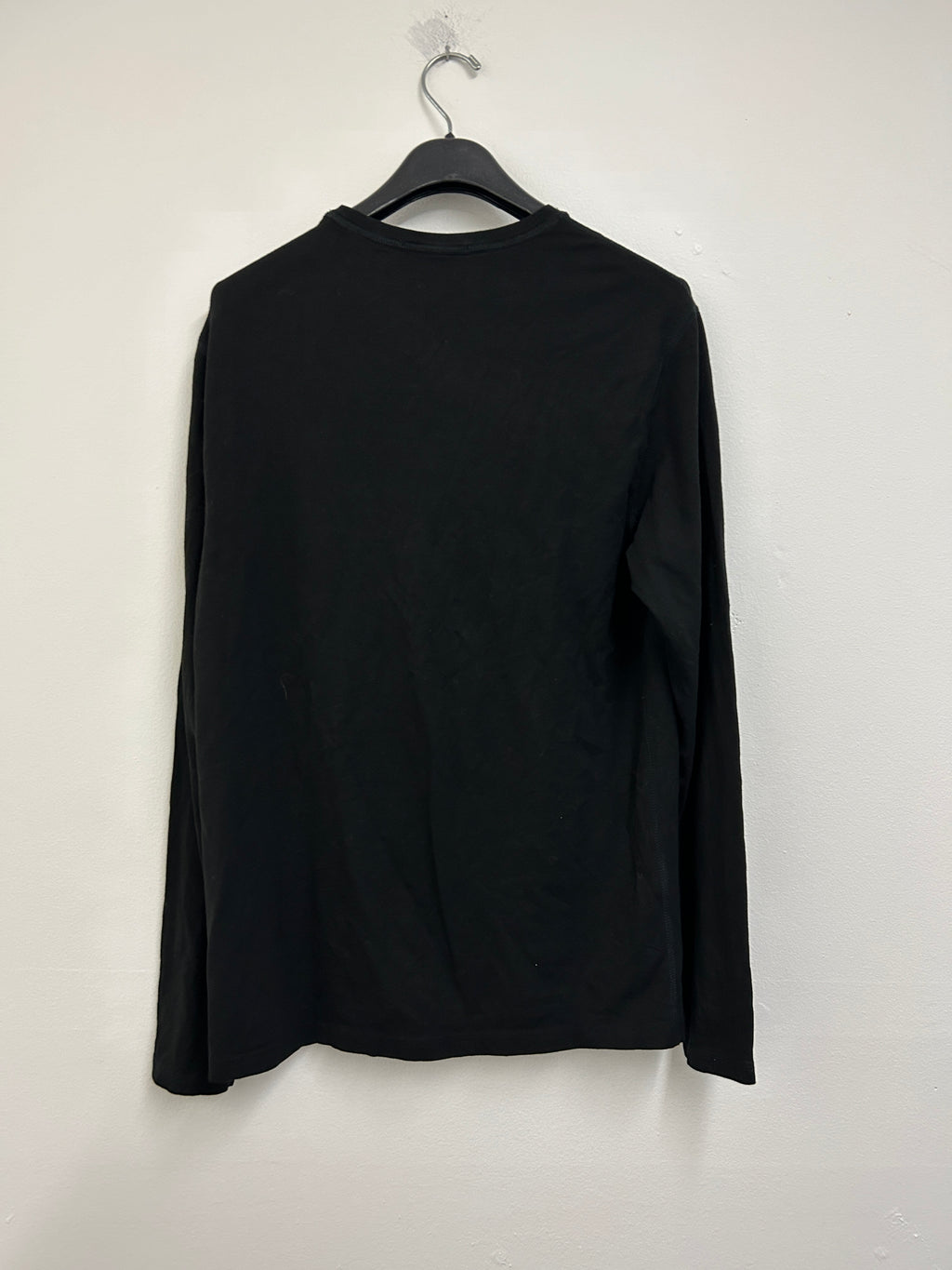 chandail-noir-a-manches-longues-art-of-rhetoric