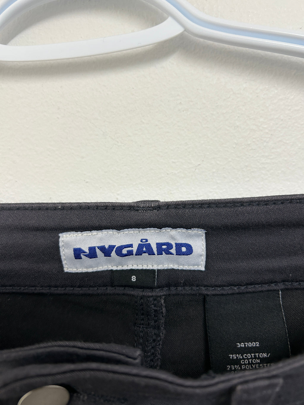 Pantalon noir ajusté — Nygard