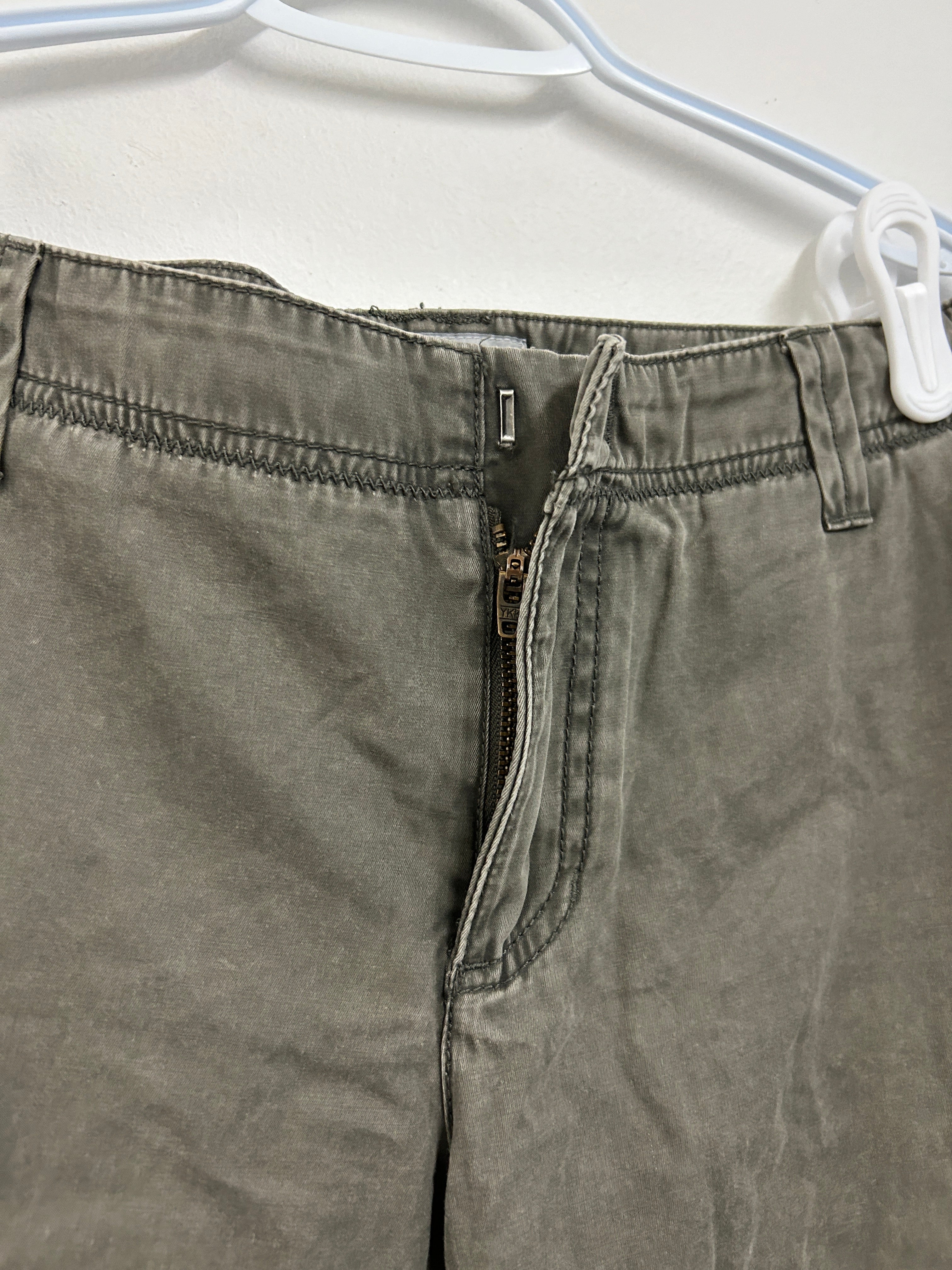 Pantalon capri kaki — Liz Claiborne