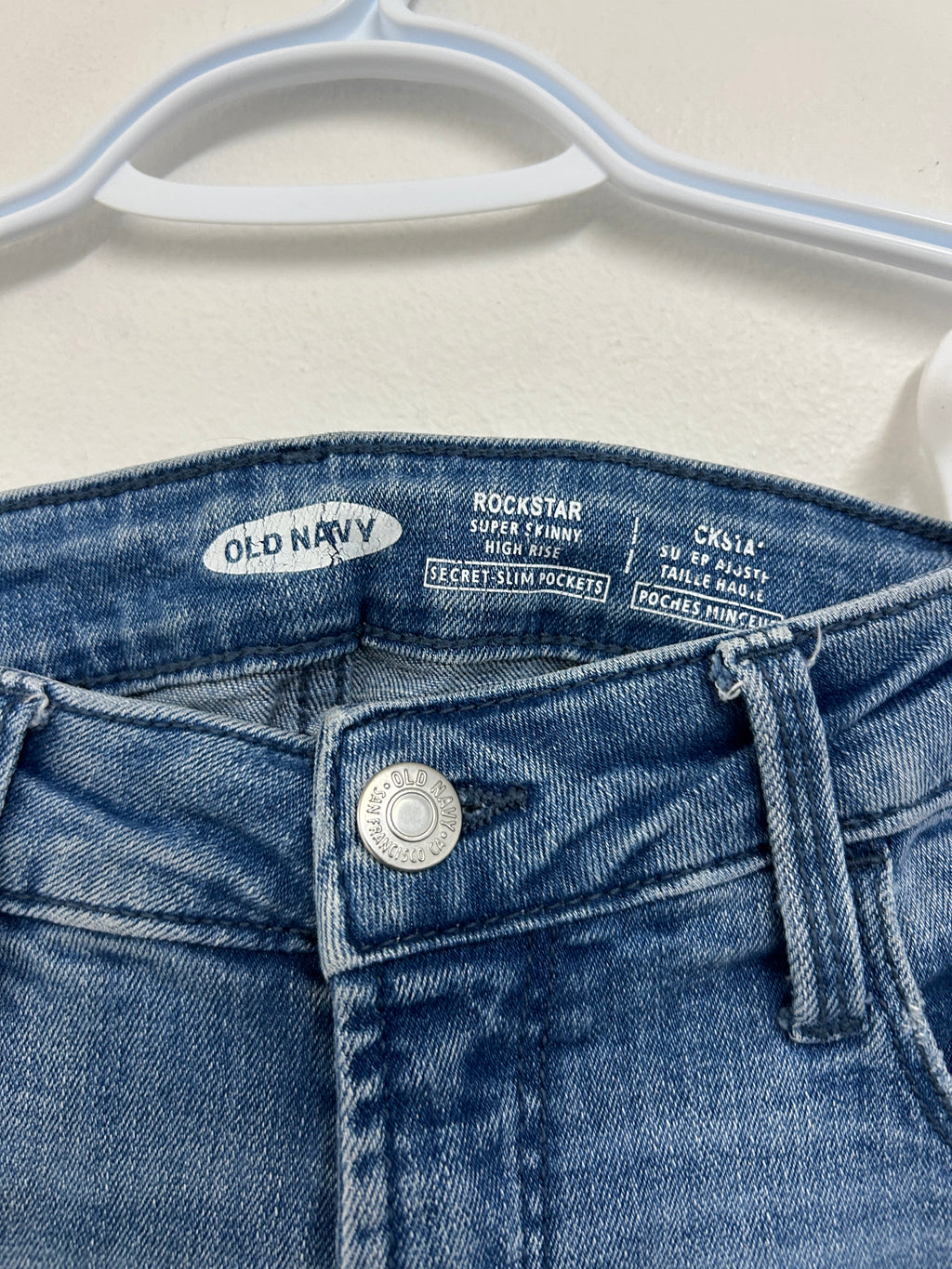Jean déchiré taille haute — Old Navy