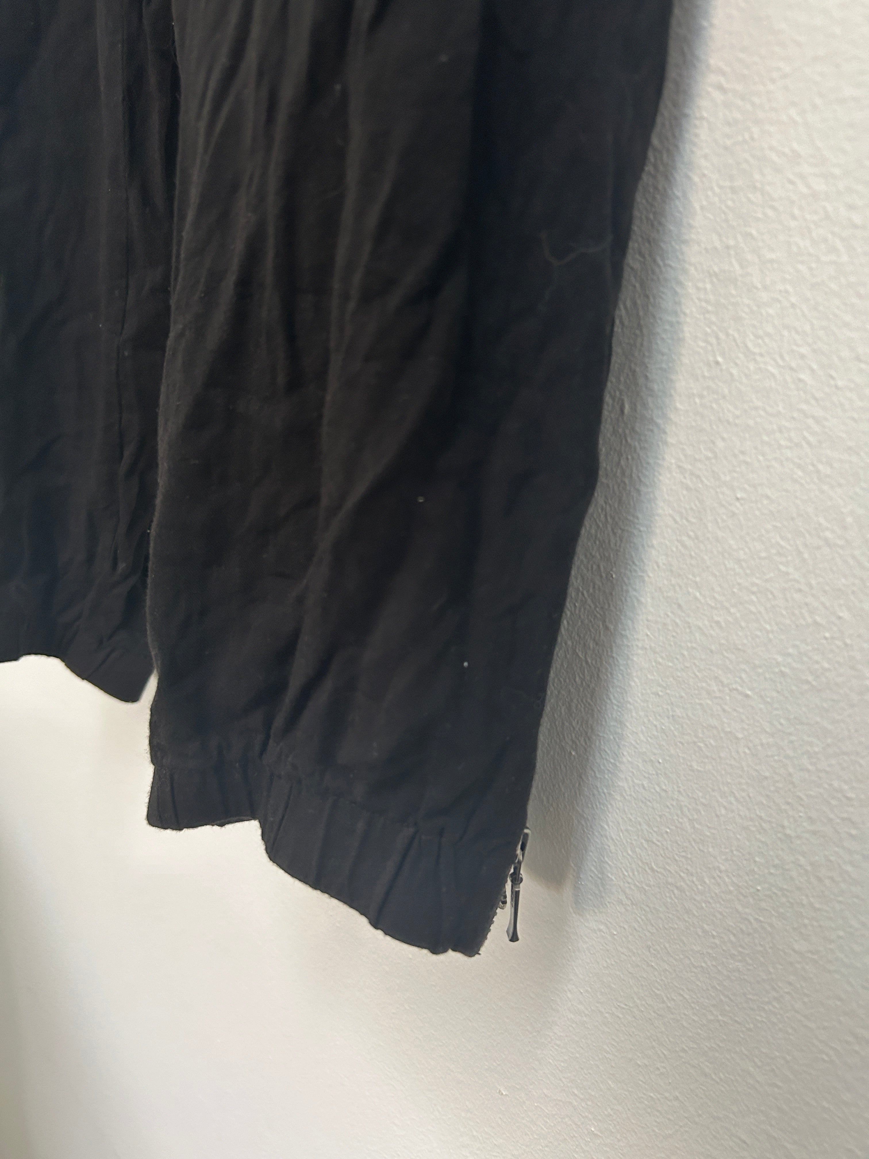 Pantalon noir léger à chevilles zippées — Dynamite