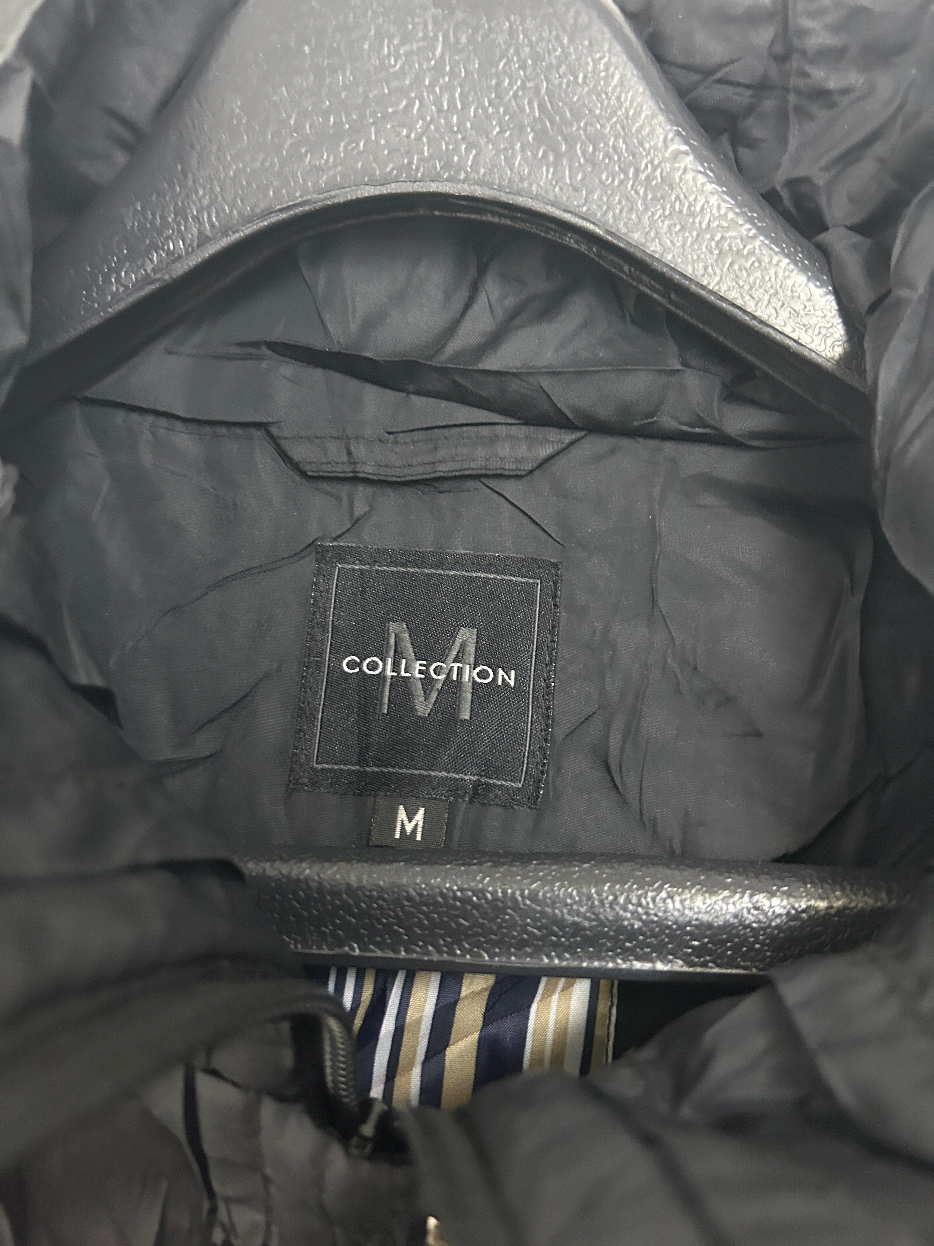 Manteau long noir à capuchon — M COLLECTION