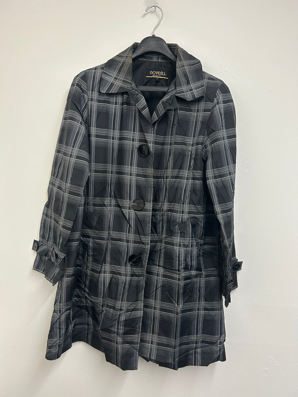 Manteau à carreaux noir et gris — Novelti