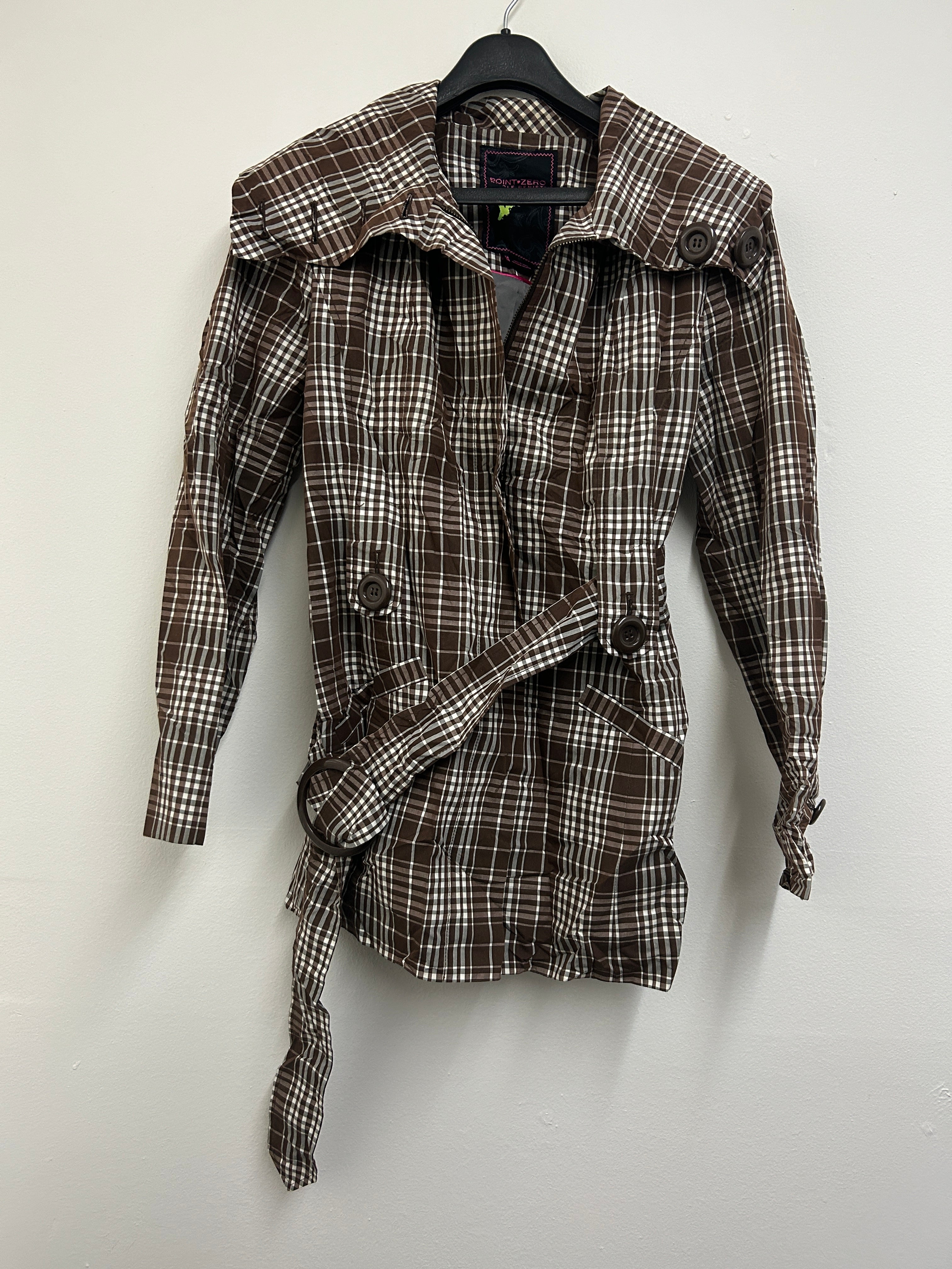 Manteau à carreaux brun et blanc — POINT ZERO