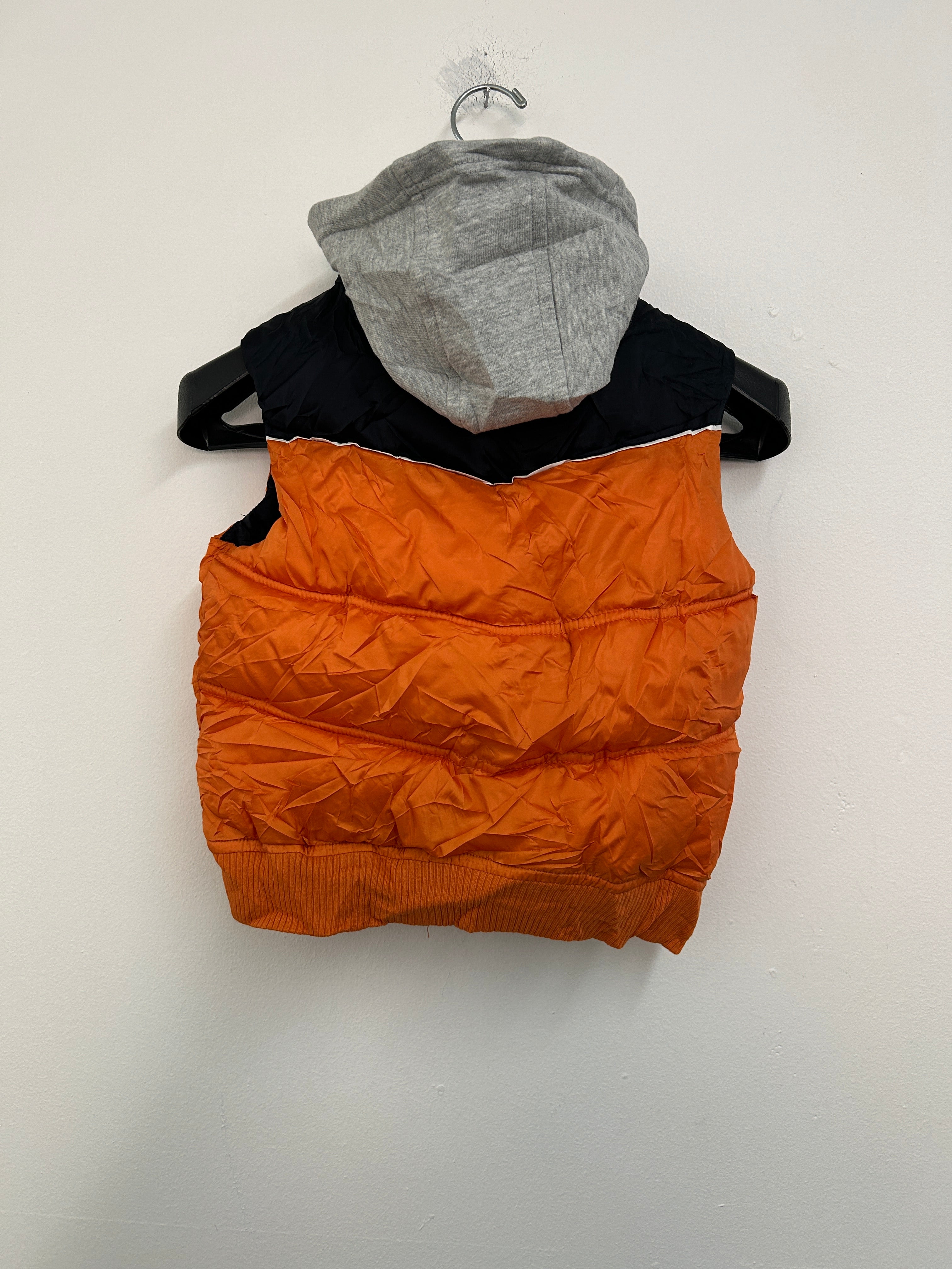 Veste sans manches orange et noire à capuche — GYMBOREE