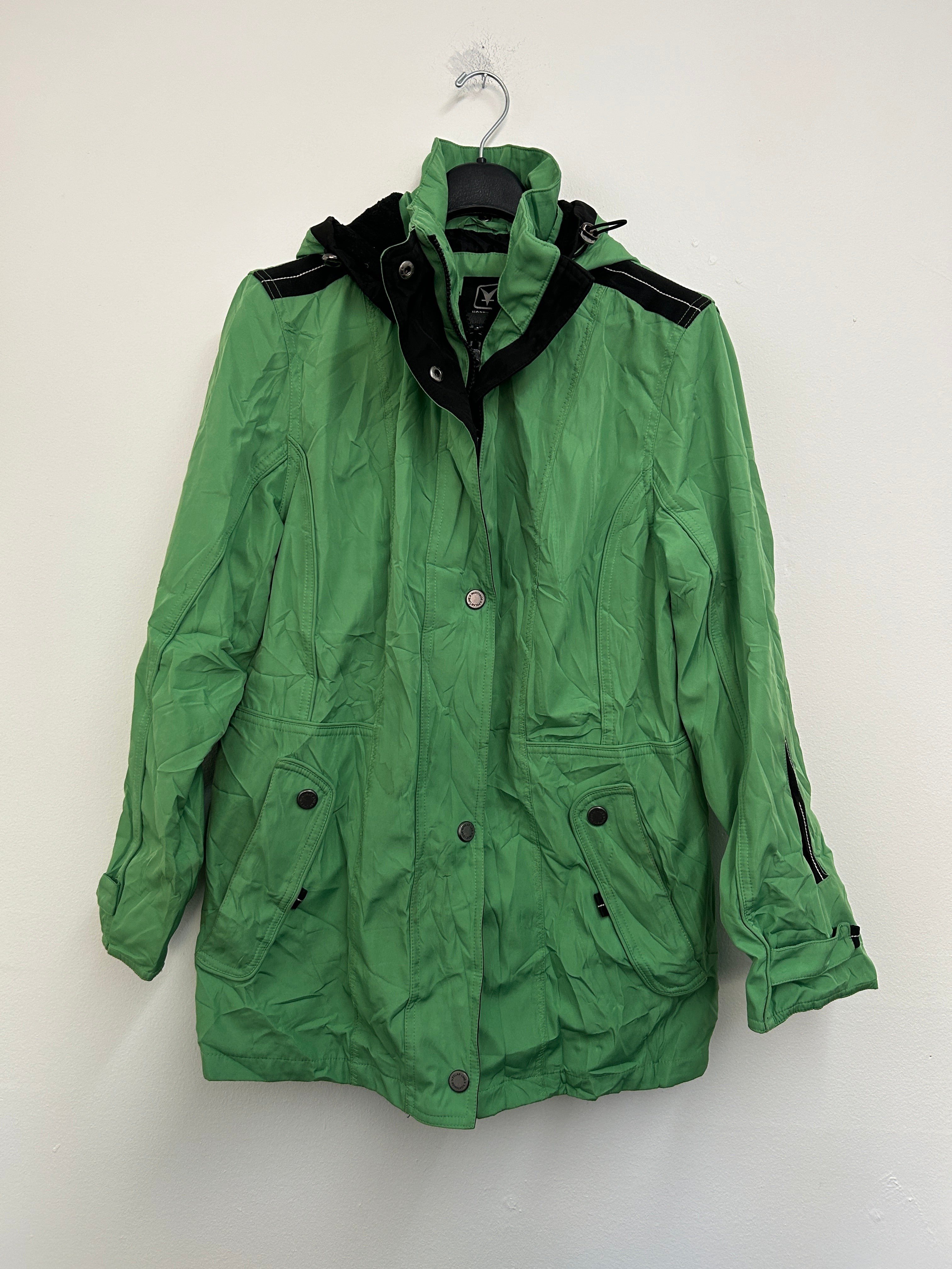 Manteau vert à capuche — POLAR Northside