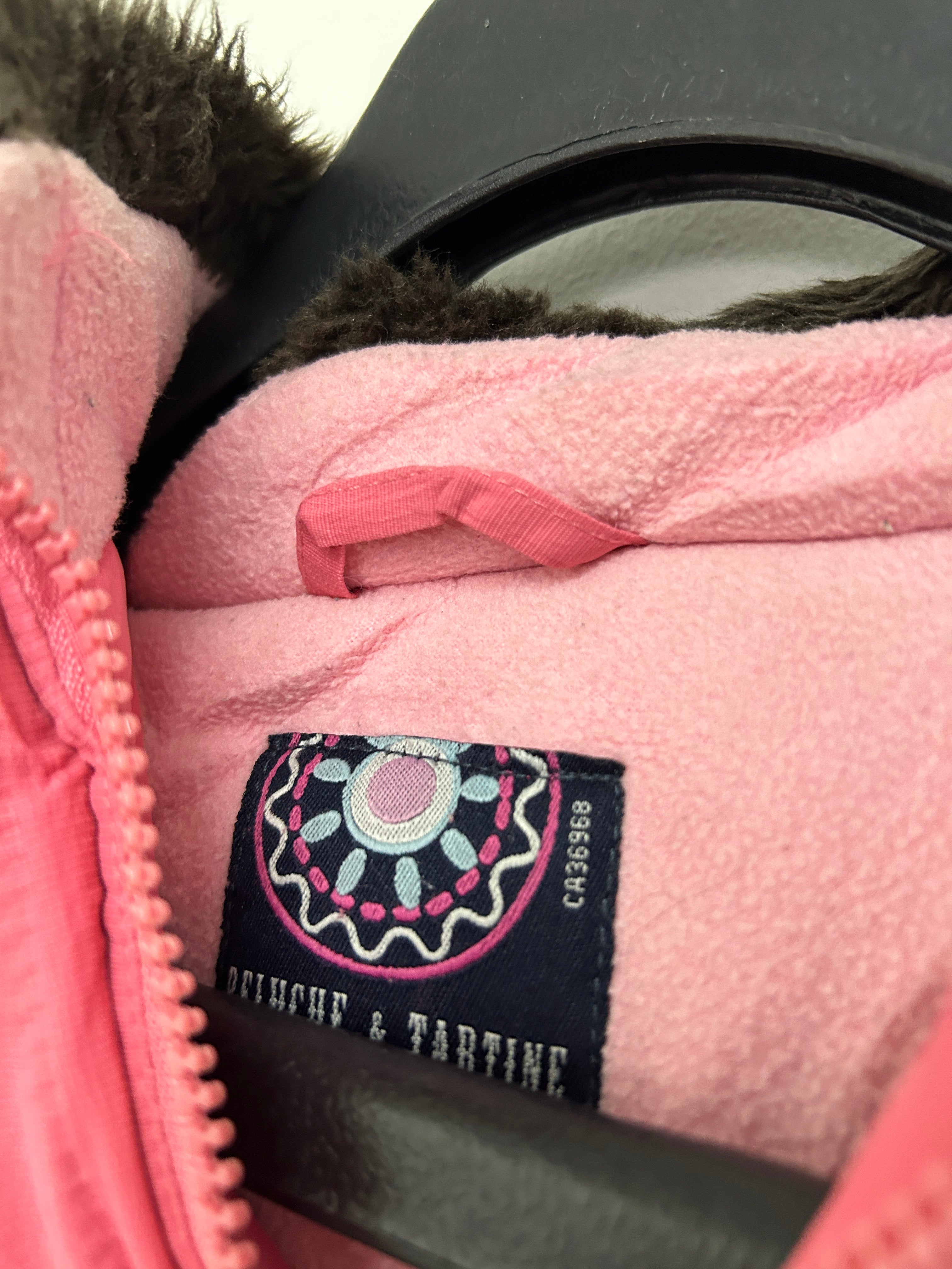 Manteau rose doublé de fourrure — PELUCHE & TARTINE