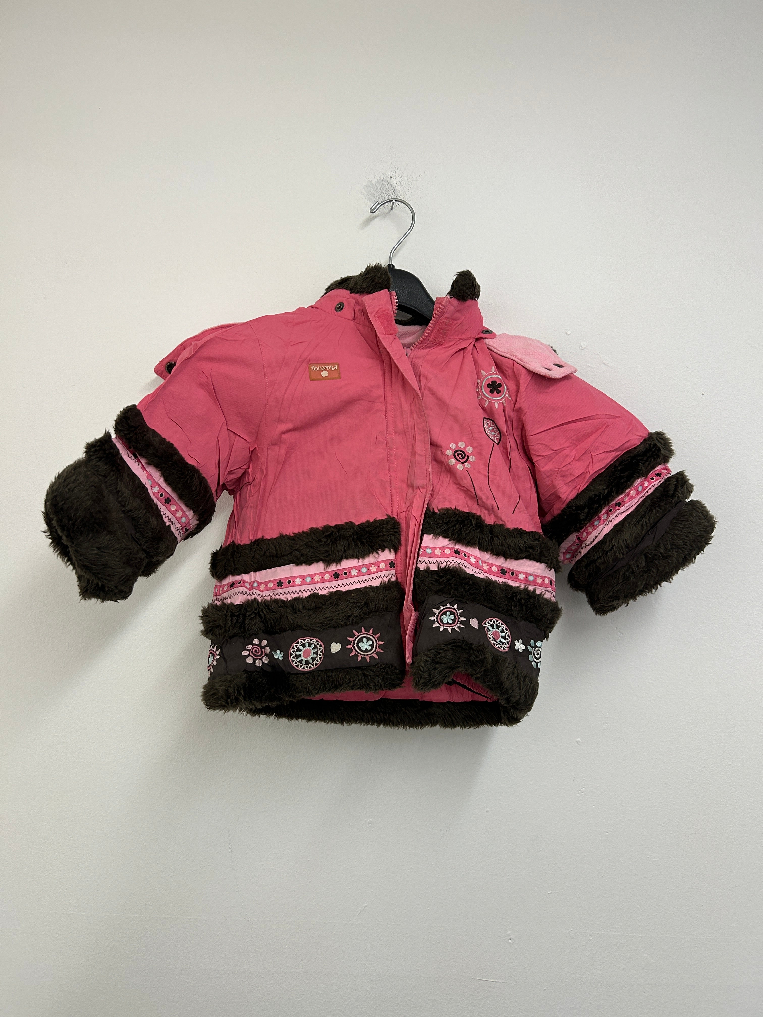 Manteau rose doublé de fourrure — PELUCHE & TARTINE