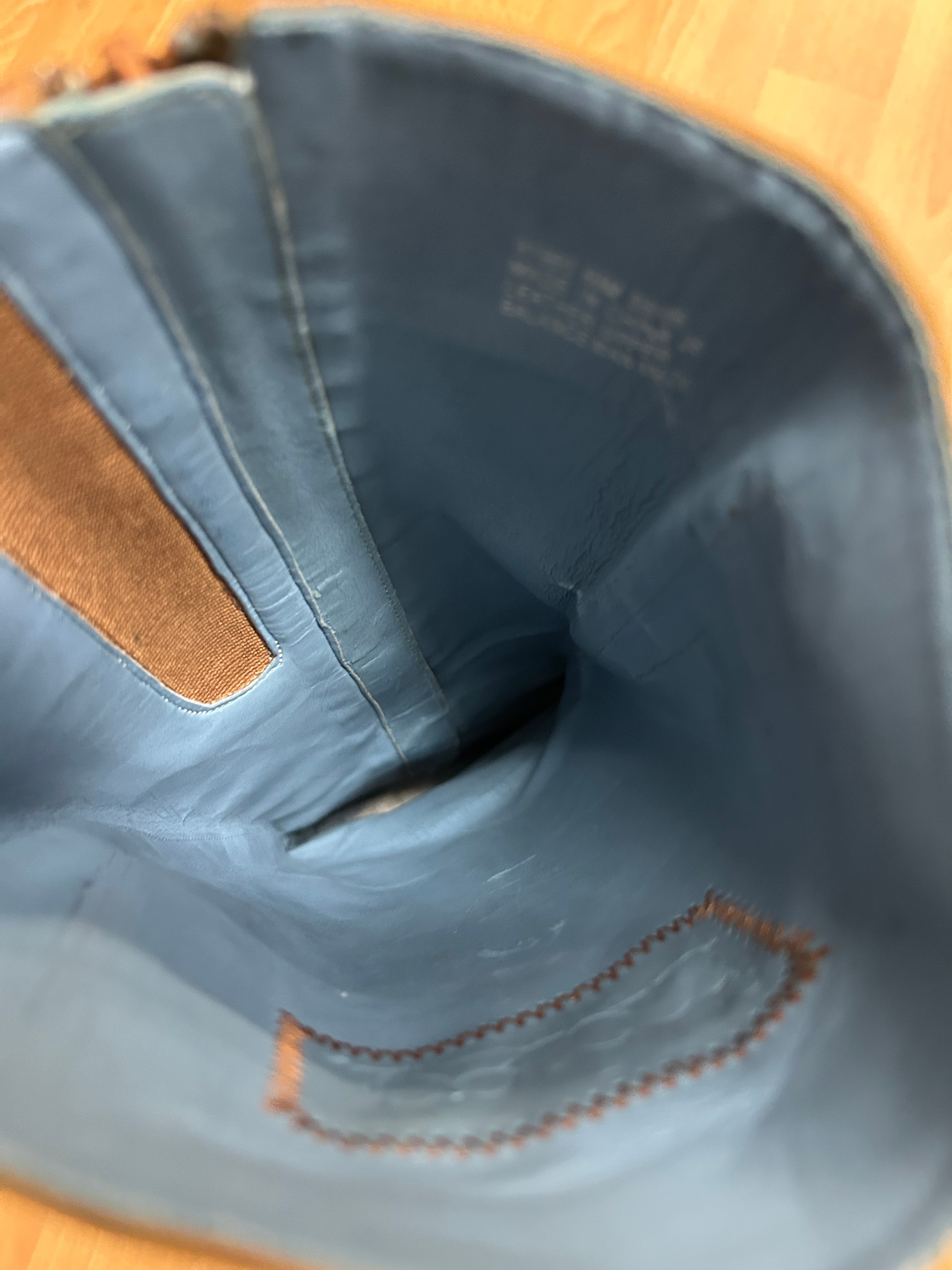 Bottes hautes en suède brun — Indigo