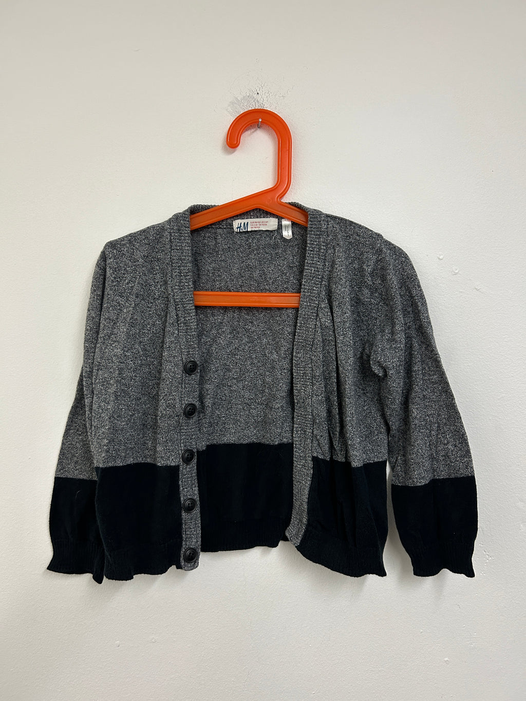 Cardigan gris et noir à boutons — H&M