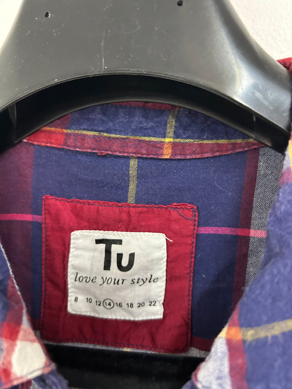 chemise-a-carreaux-rouge-et-bleu-tu