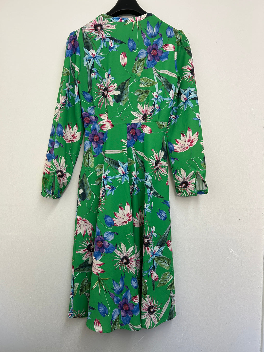Robe fleurie verte à manches longues — H&M