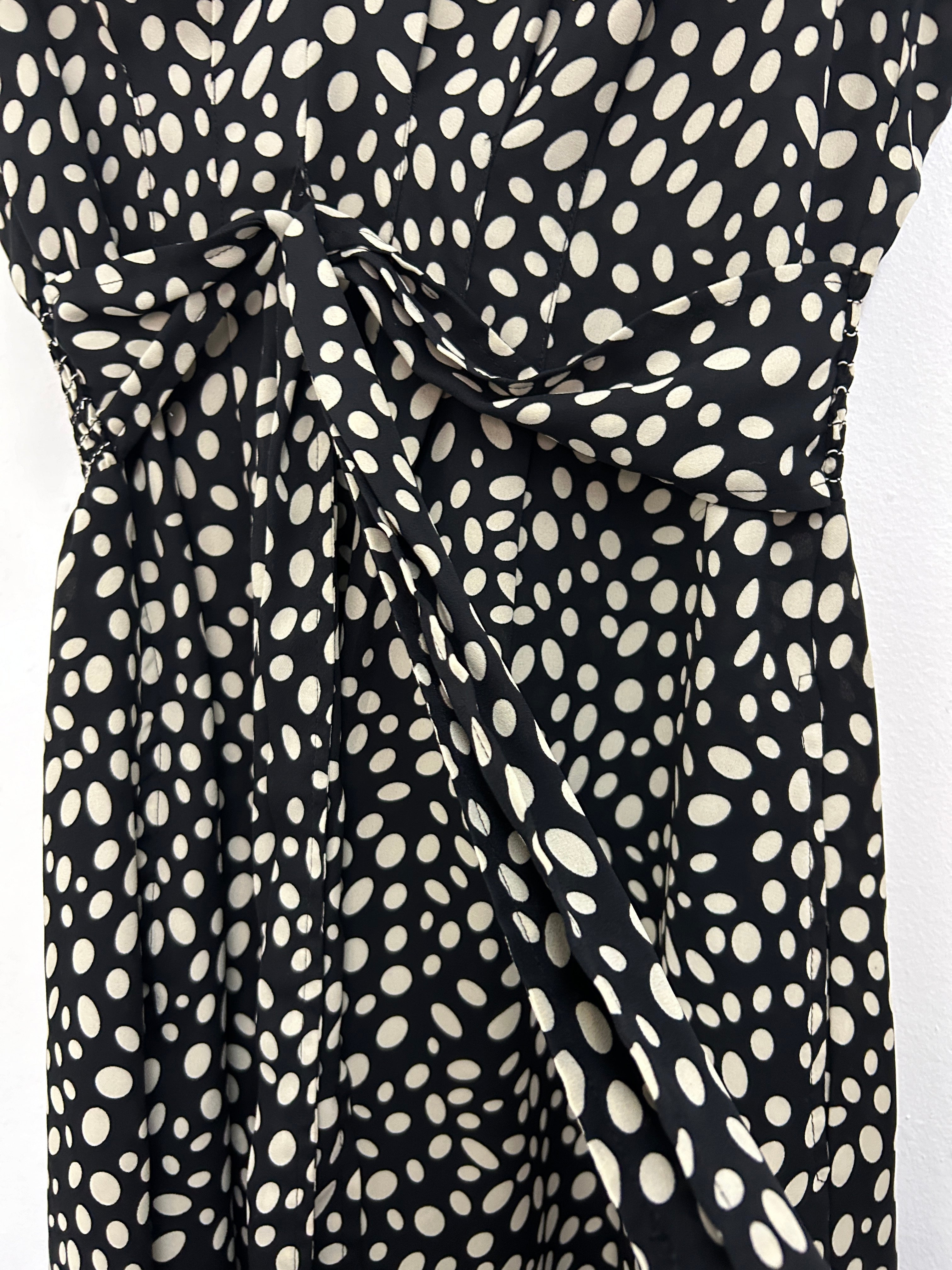 Robe à pois noir et beige — Max Studio