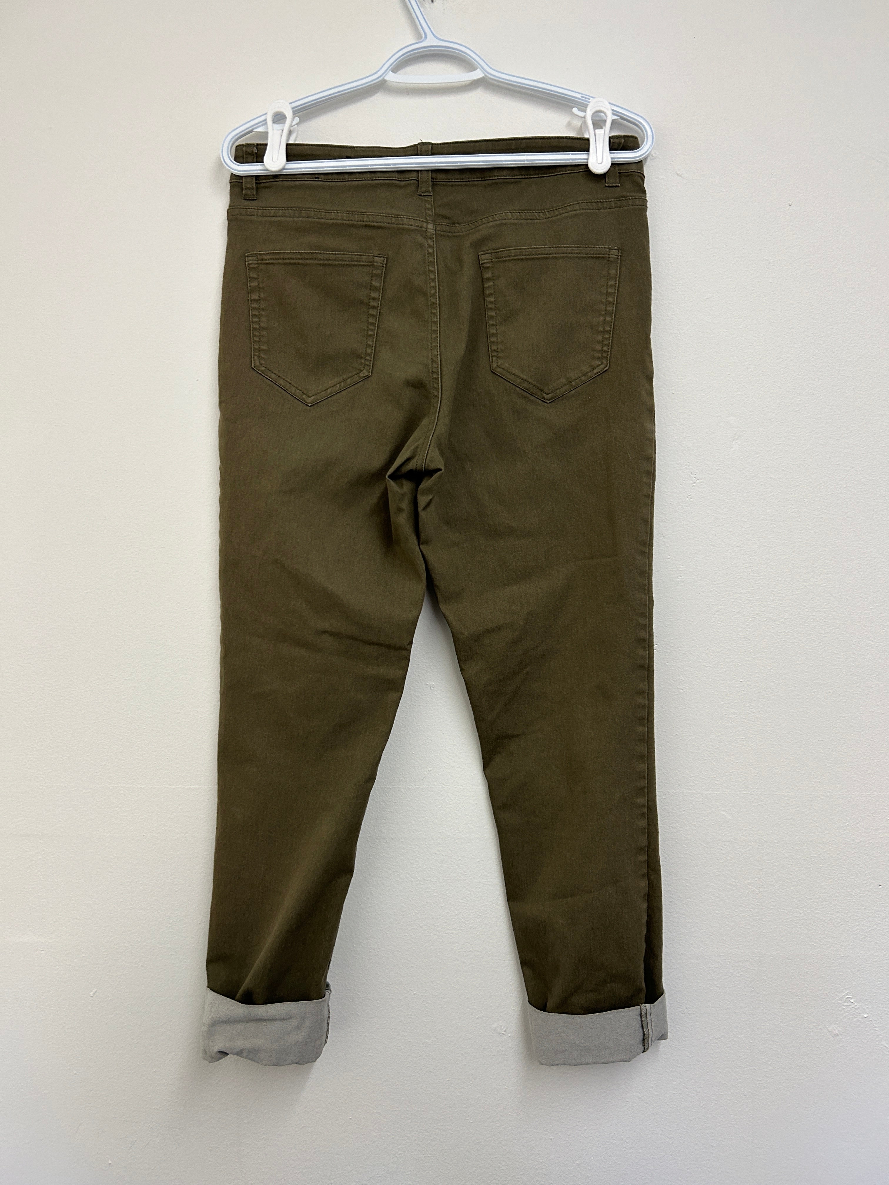 Pantalon kaki ajusté à revers — Djab par Simons