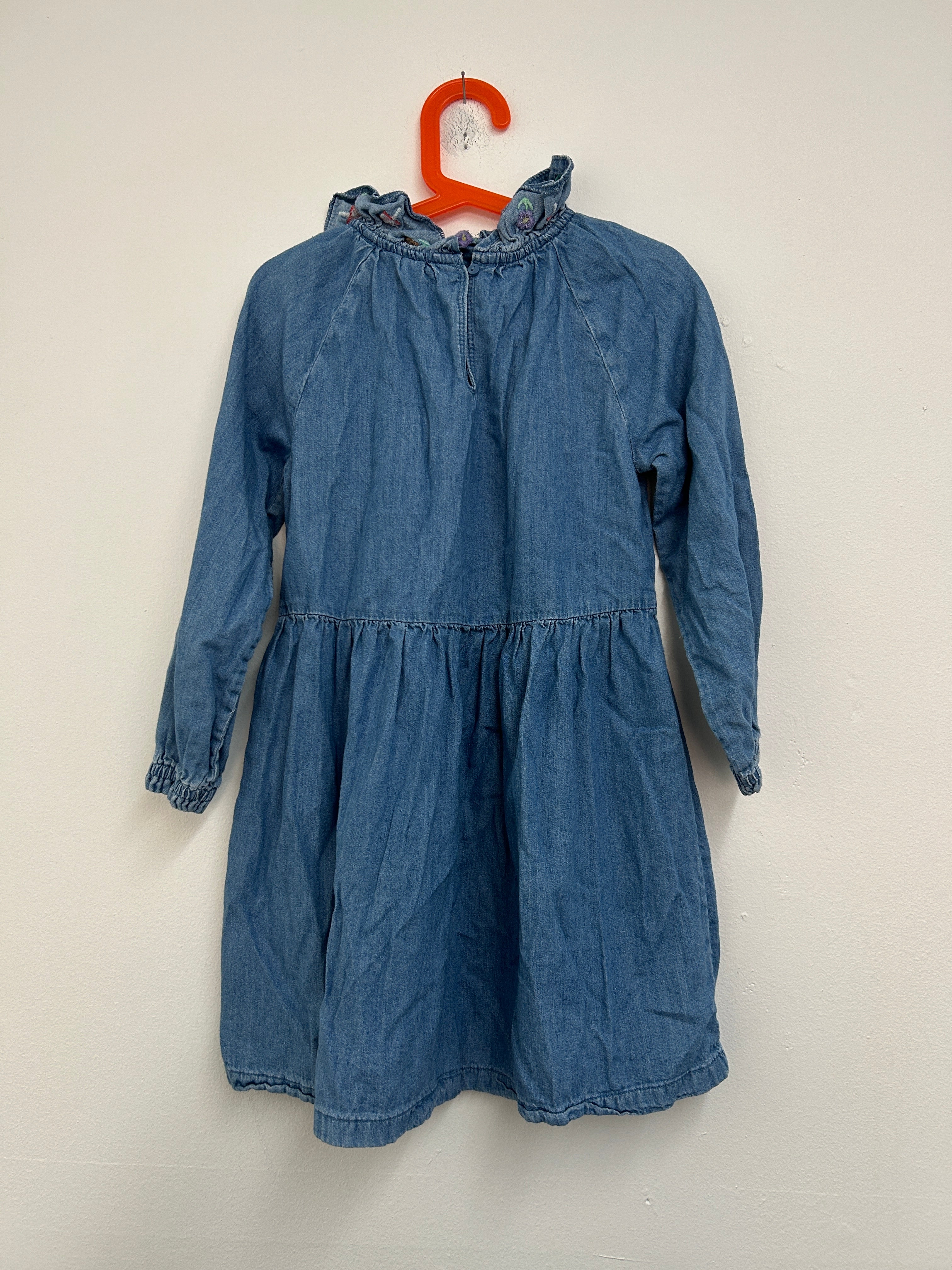 Robe en denim à col volanté — H&M