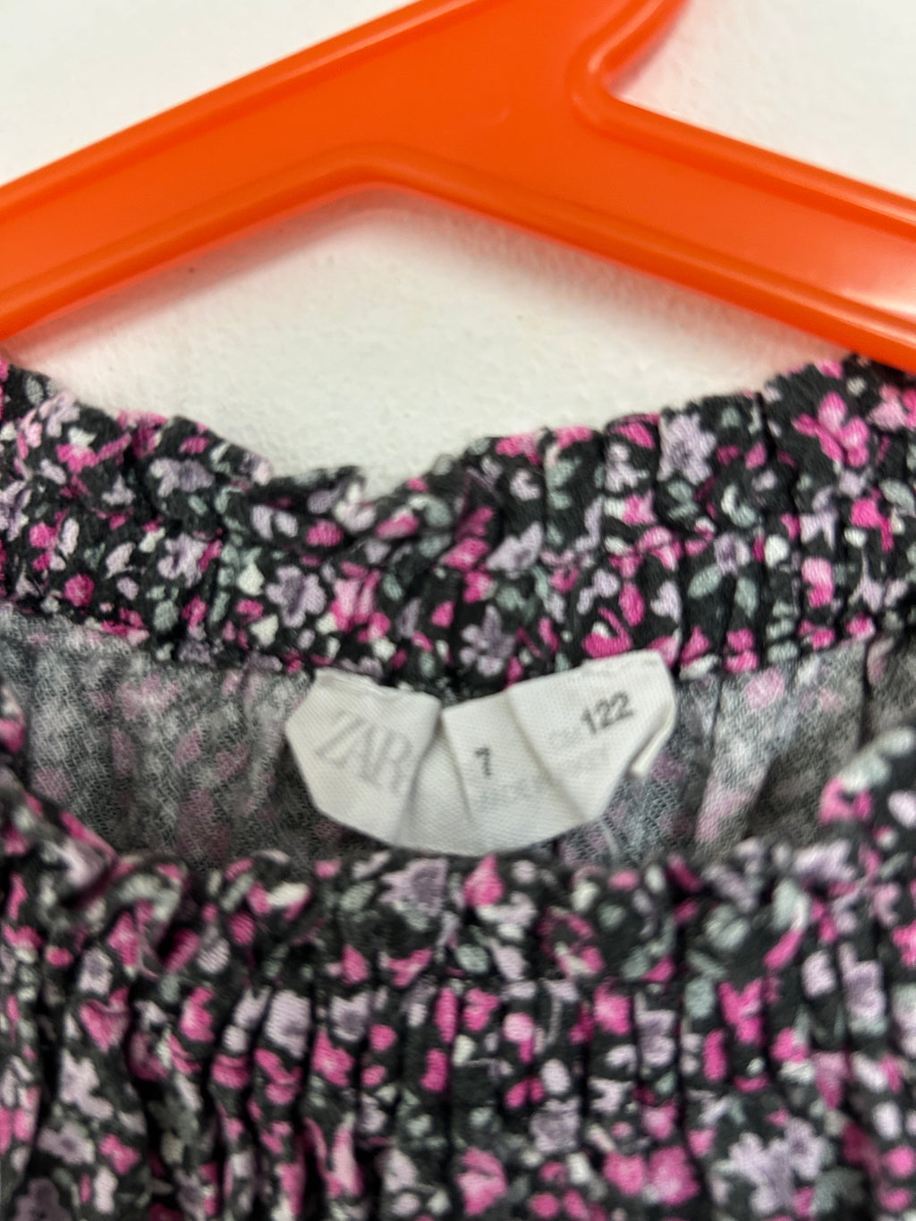 Robe fleurie à manches longues — Zara