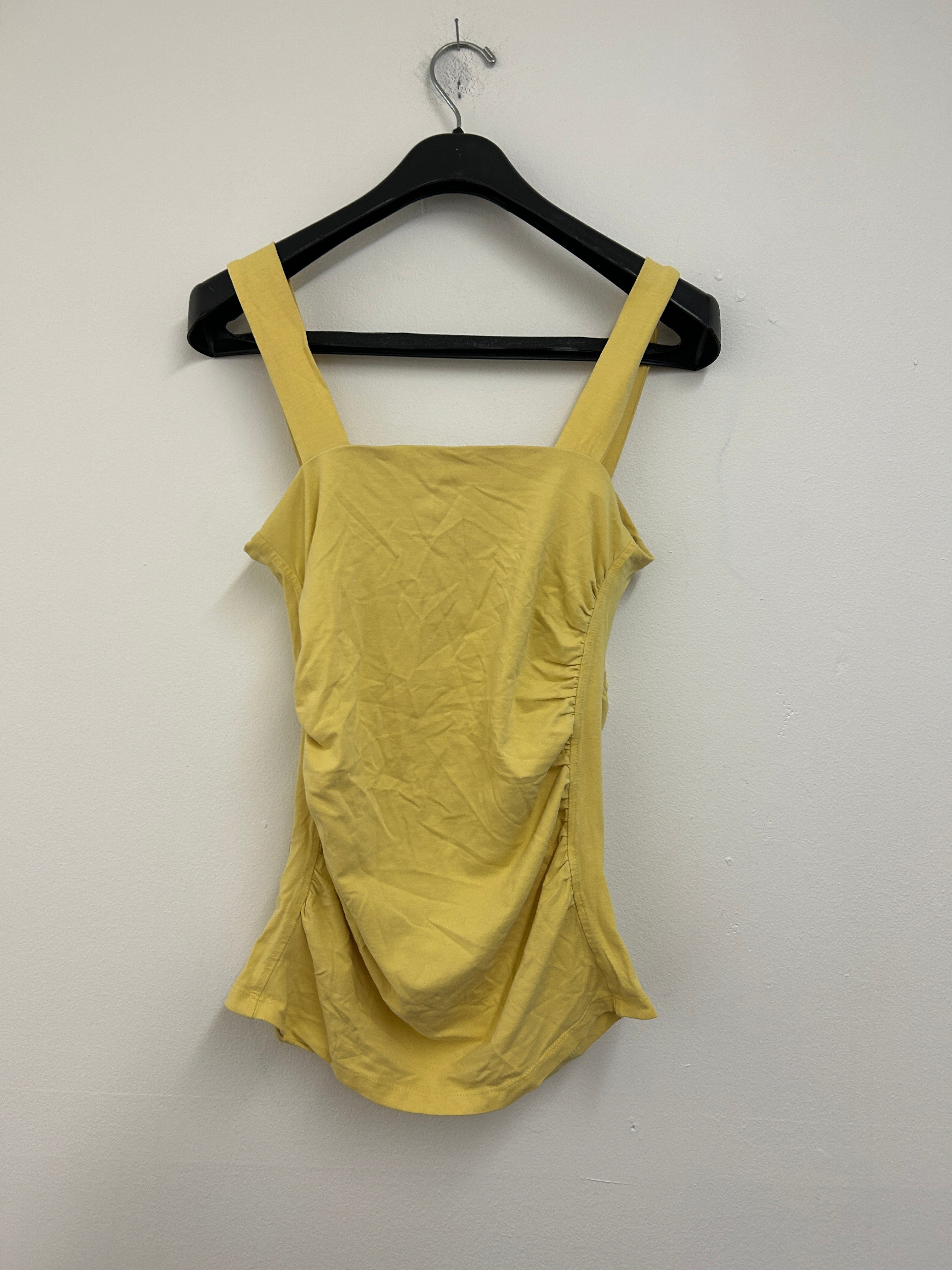 Haut jaune à bretelles larges — Suzy Shier