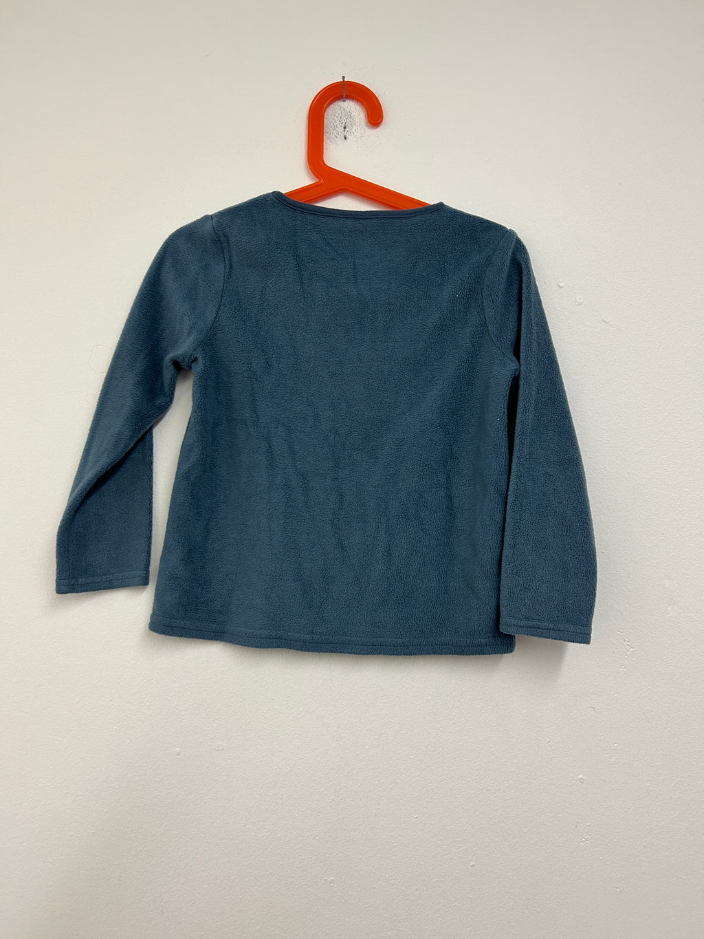 Chandail bleu à motif chat — Kiabi