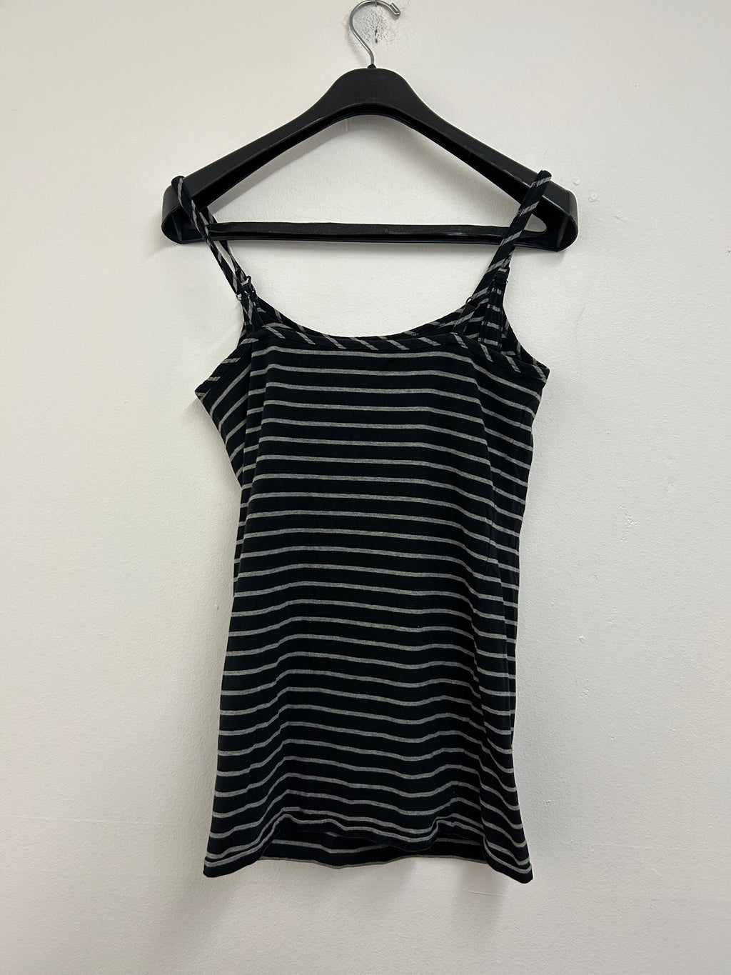 Camisole à rayures noires et grises — Thyme