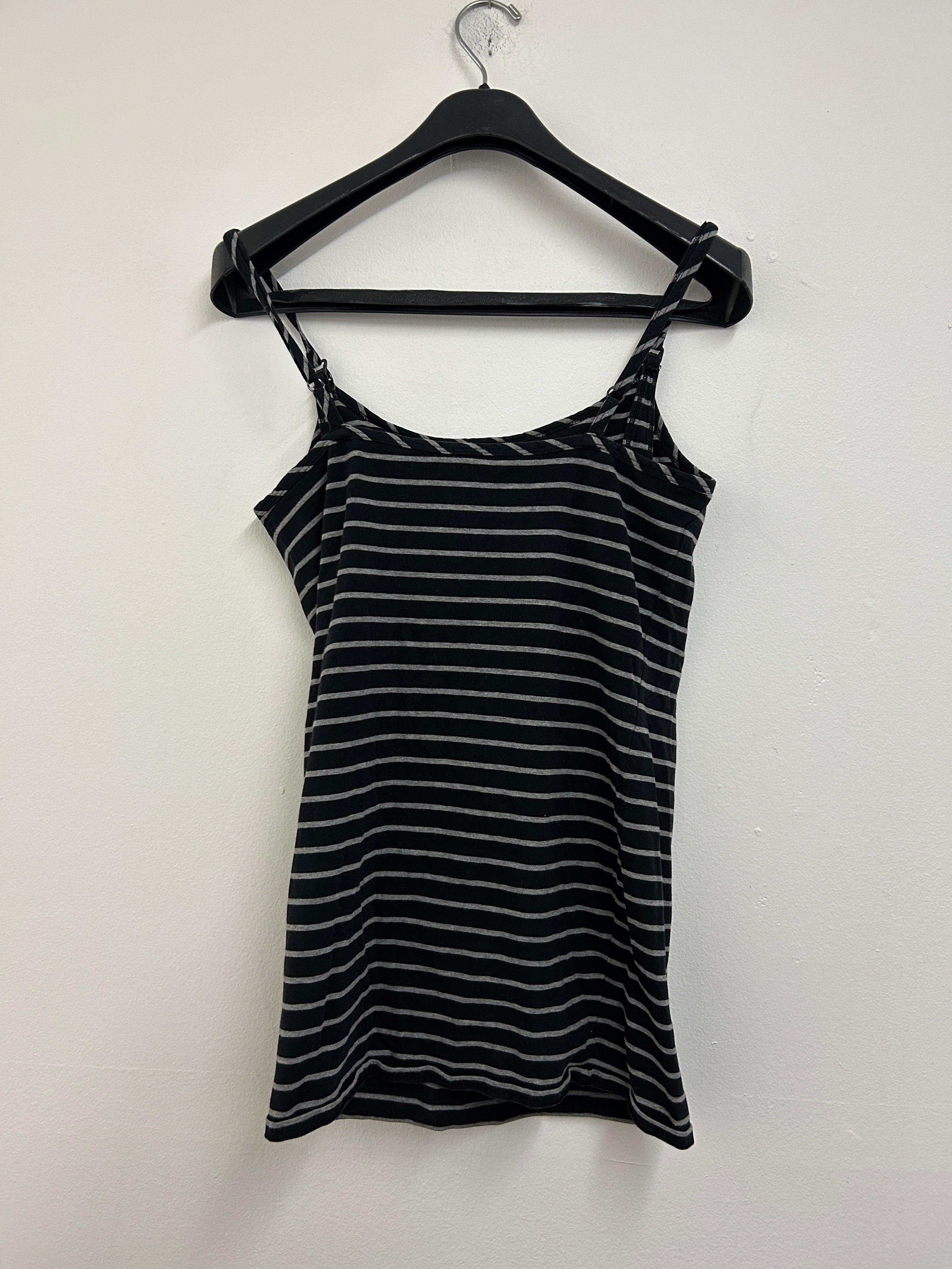 Camisole à rayures noires et grises — Thyme