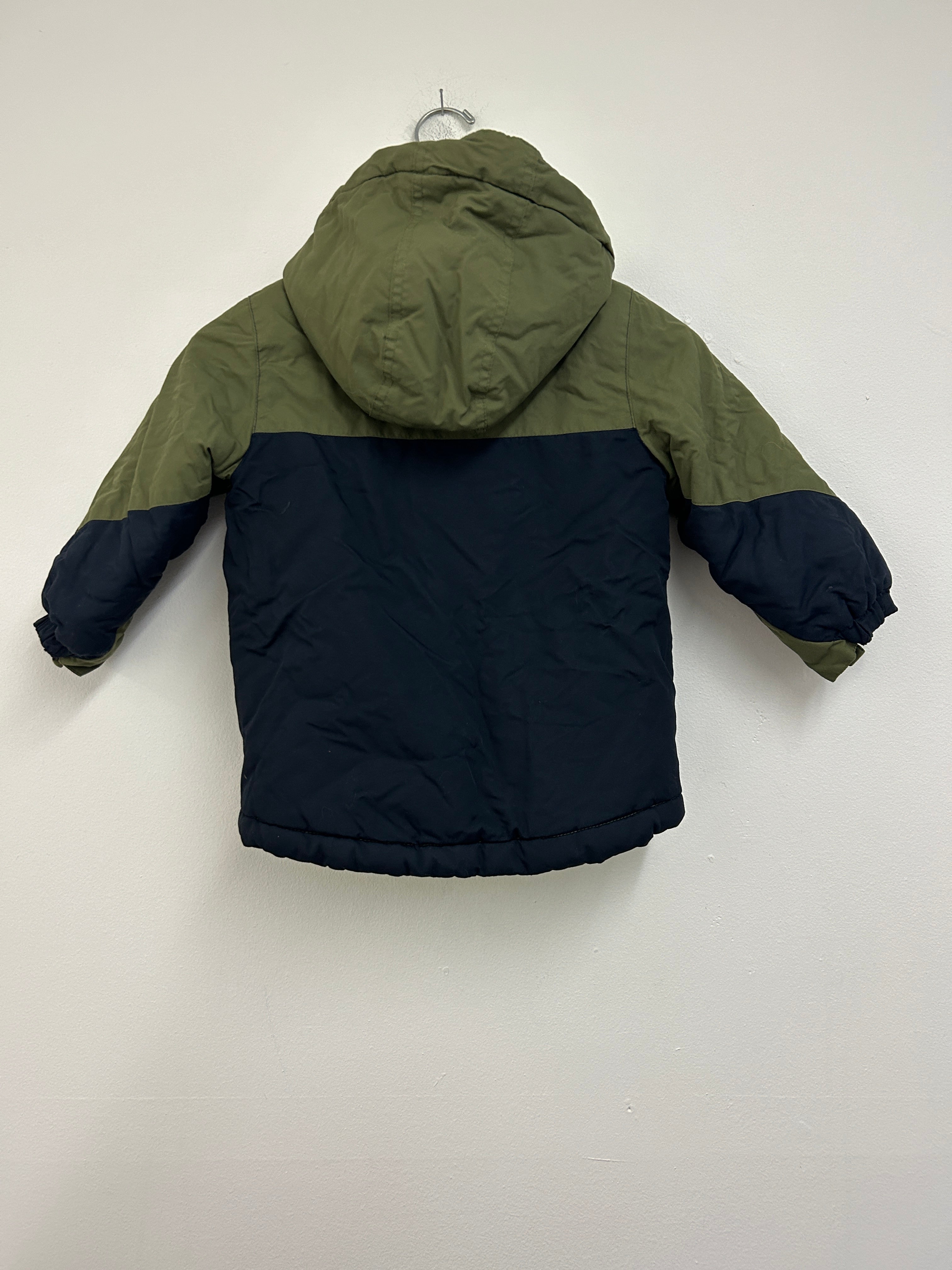 Manteau d’hiver bicolore vert et bleu marine