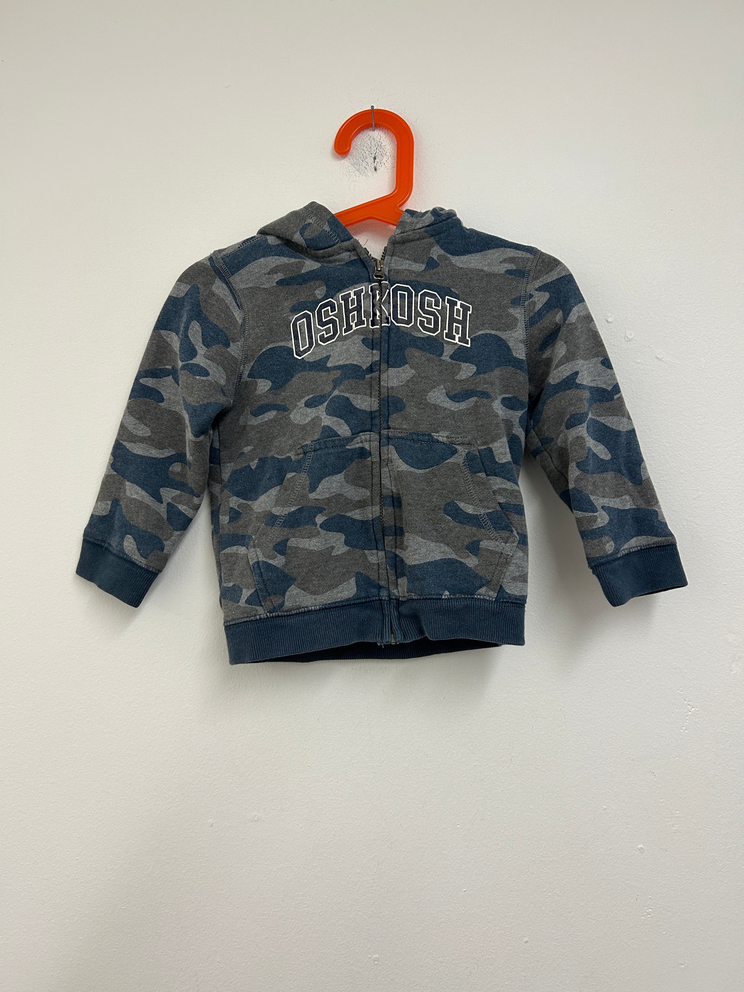 Chandail à capuche camouflage — OSHKOSH