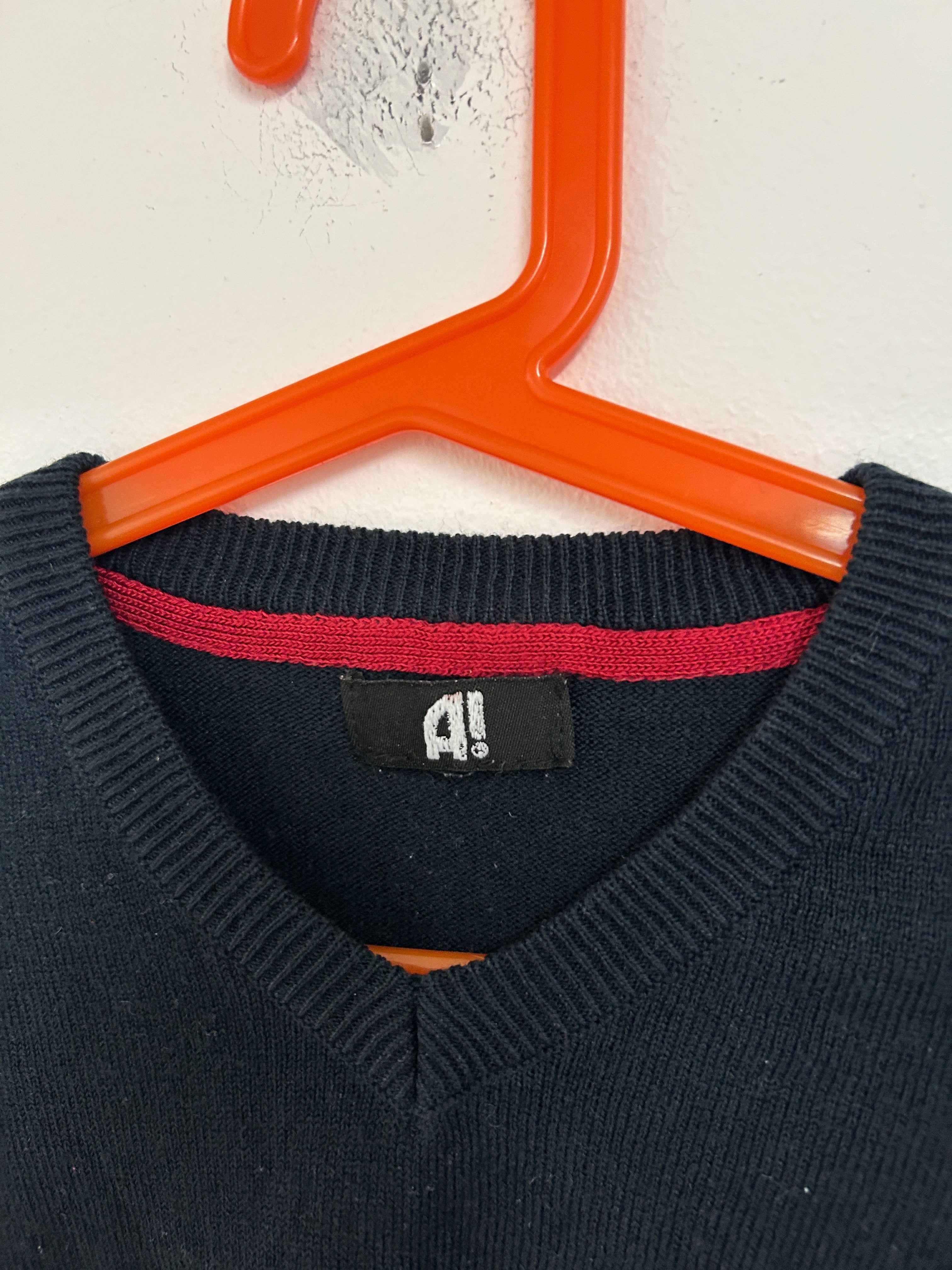 Chandail à col en V noir