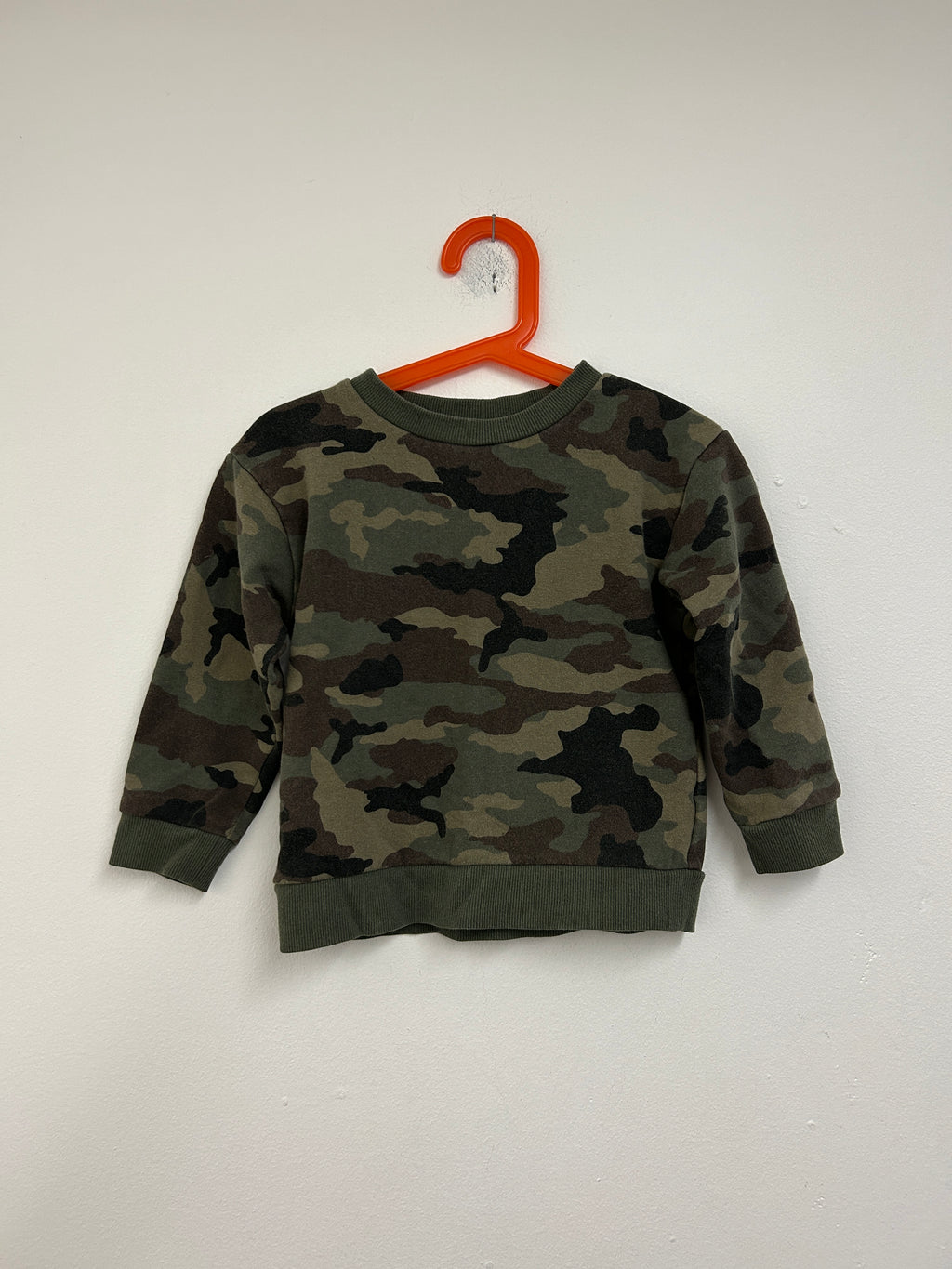 Chandail camouflage à col rond — JOE FRESH