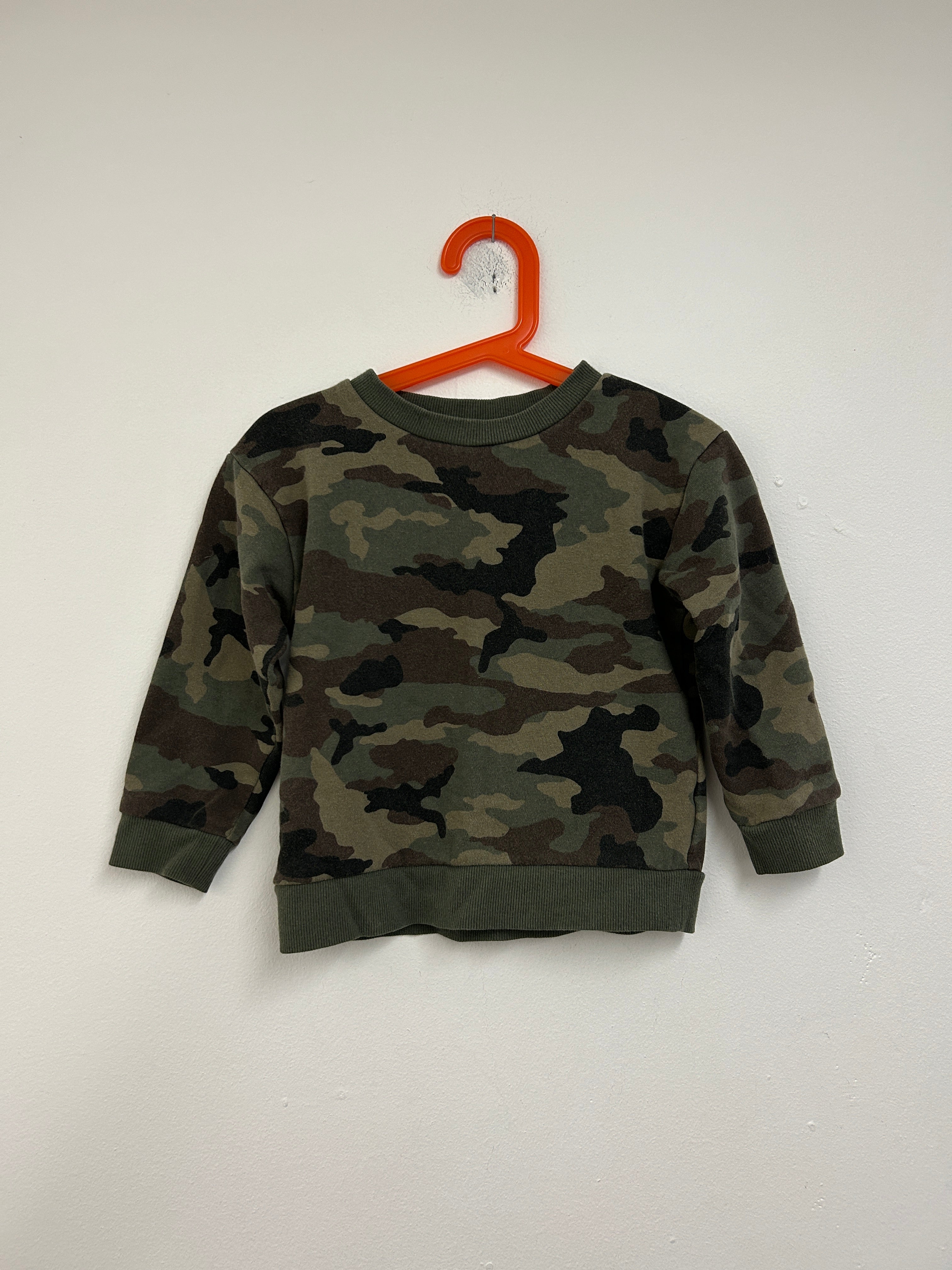 Chandail camouflage à col rond — JOE FRESH