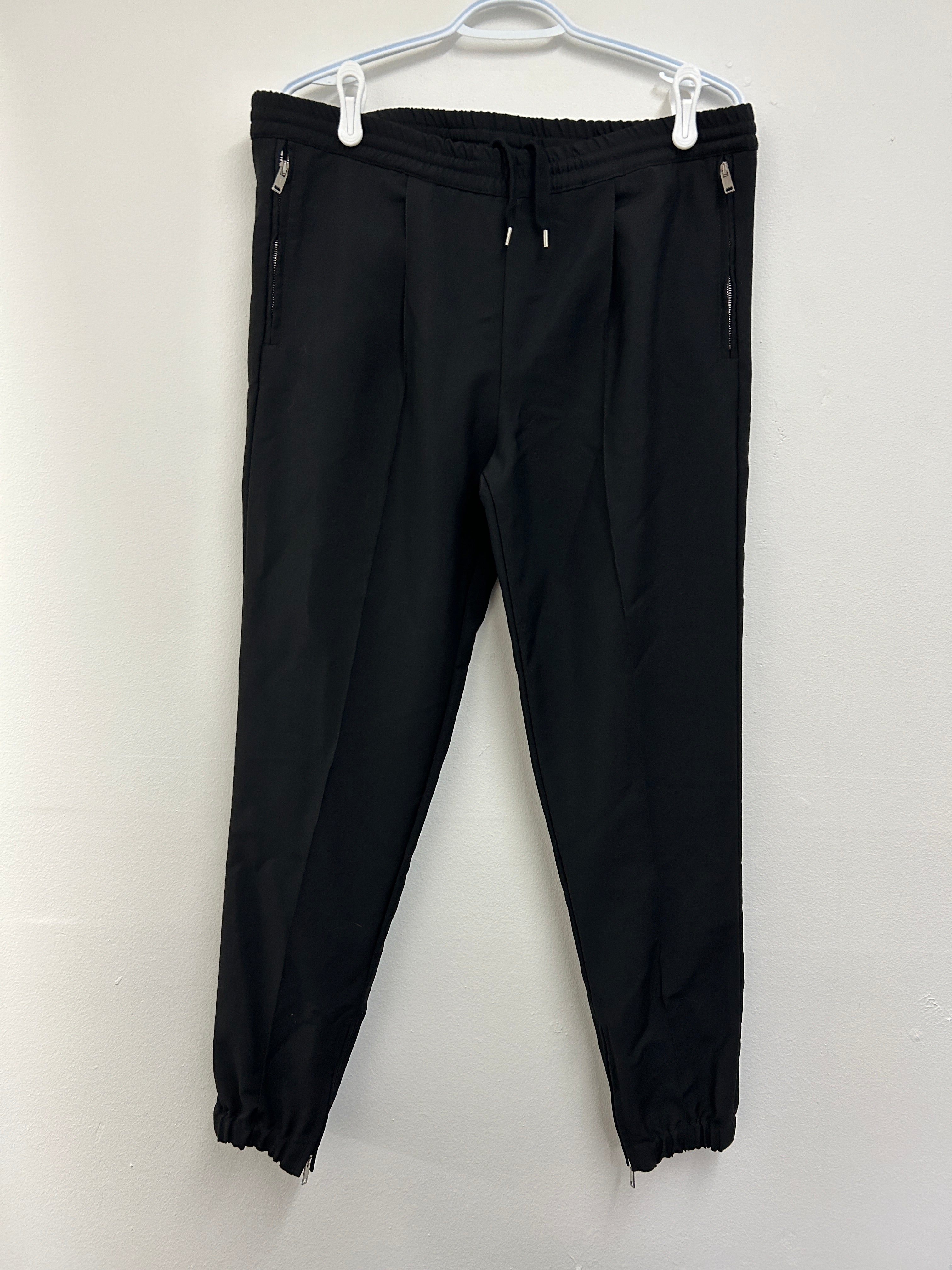 Pantalon noir ajusté à cordon — KRISVANASSCHE