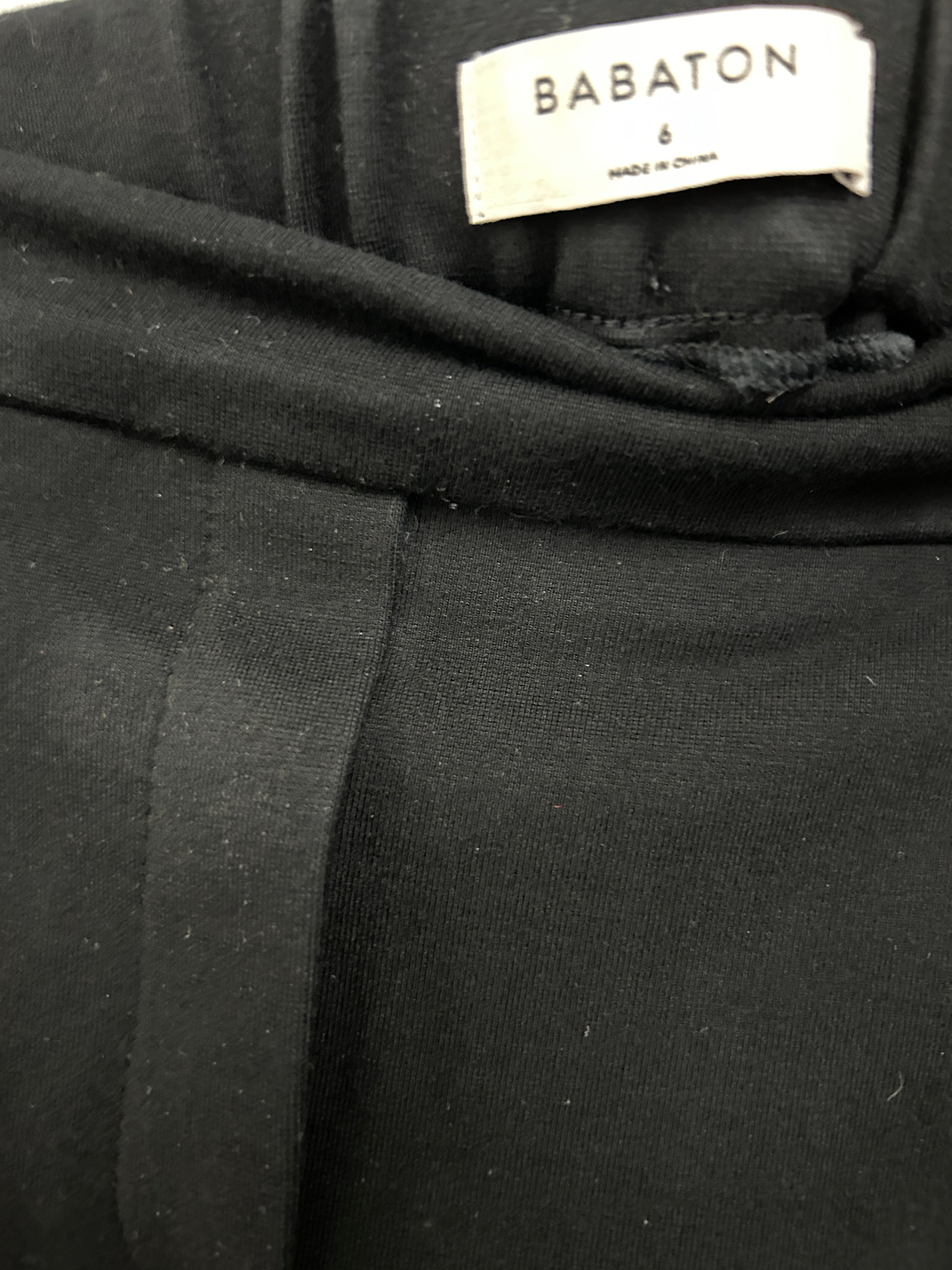 Pantalon noir classique à coupe droite — Babaton